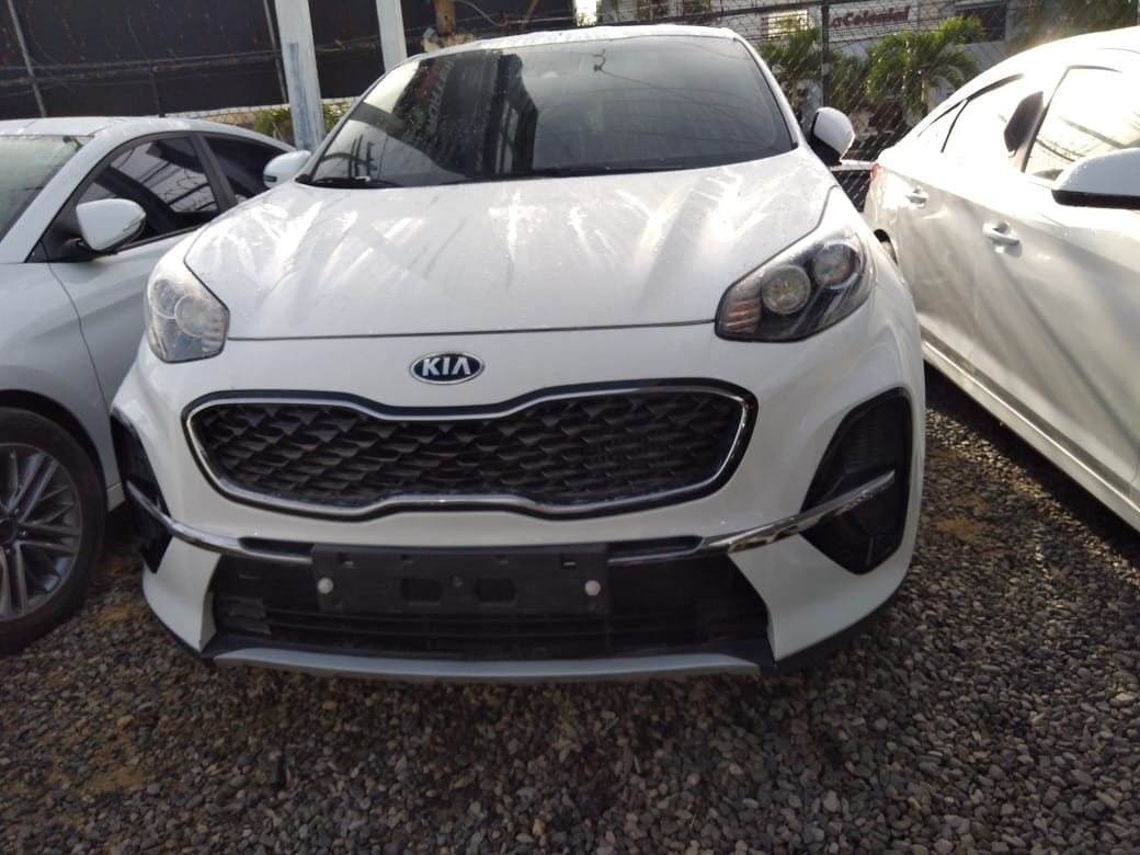 jeepetas y camionetas - KIA SPORTAGE 2019 BLANCO 2