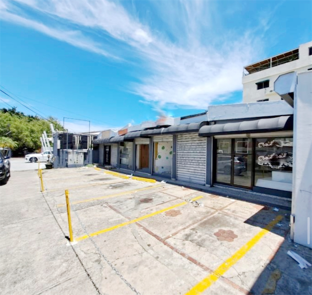 oficinas y locales comerciales - Excelente local en zona céntrica del Millon  9