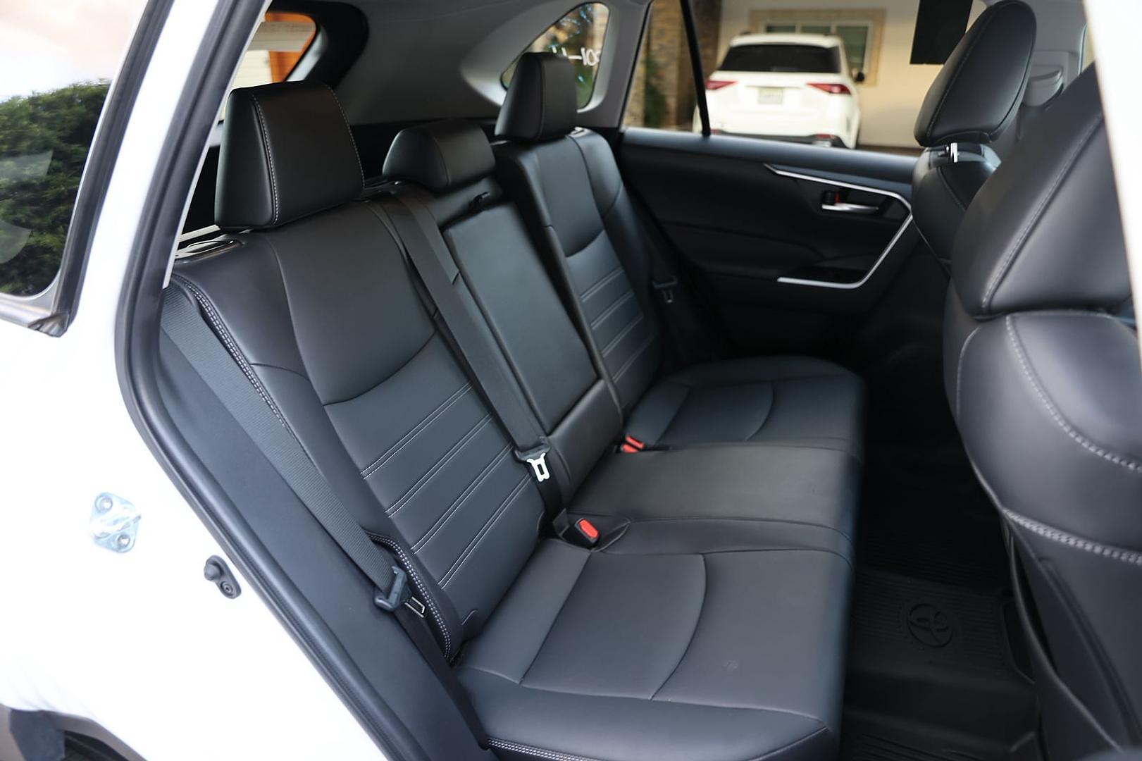 jeepetas y camionetas - Toyota RAV4 XLE premium 2023 6