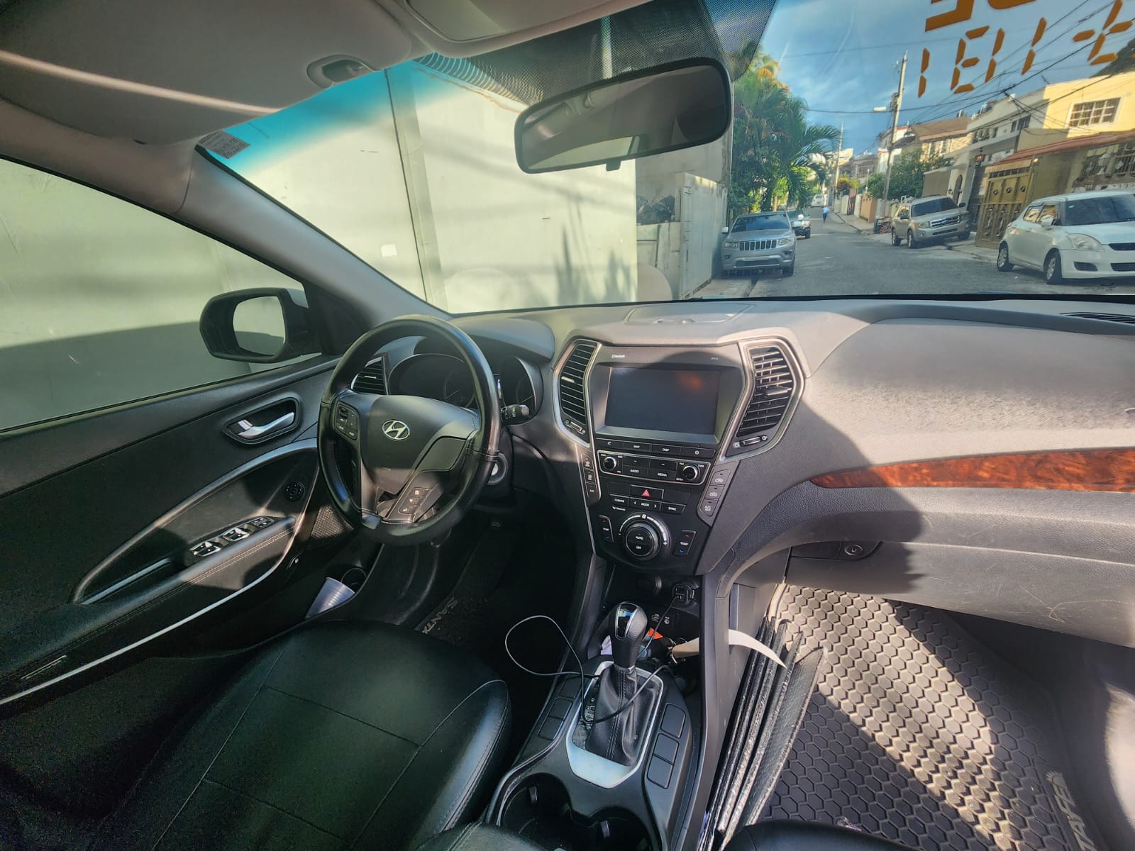 jeepetas y camionetas - DE OPORTUNIDAD vendo Santa Fe 2018 motor Dohc  Único Dueño. Precio negociable 2