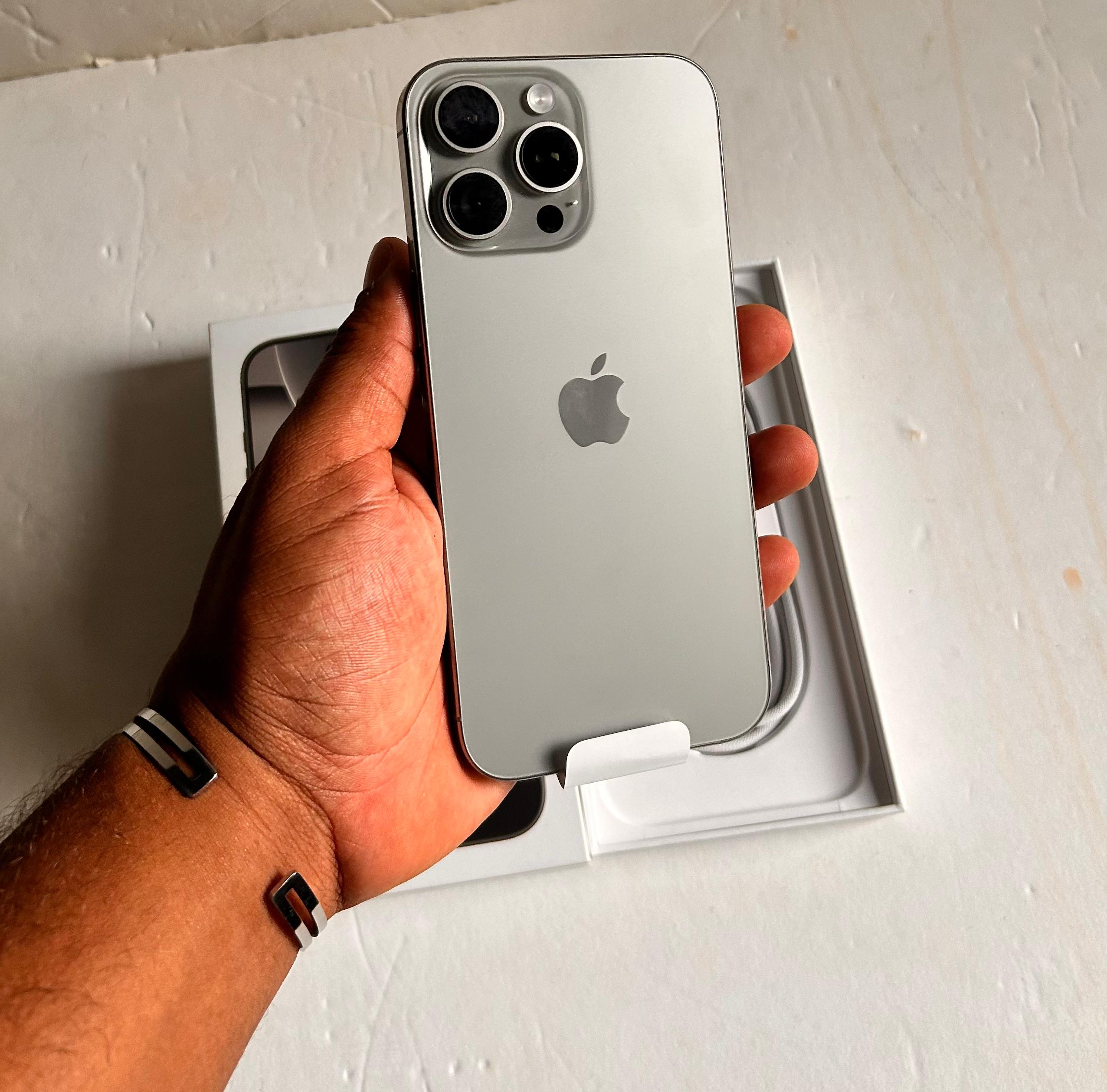 celulares y tabletas - Iphone 16 Pro Max, Natural Titanium. Desbloqueado
