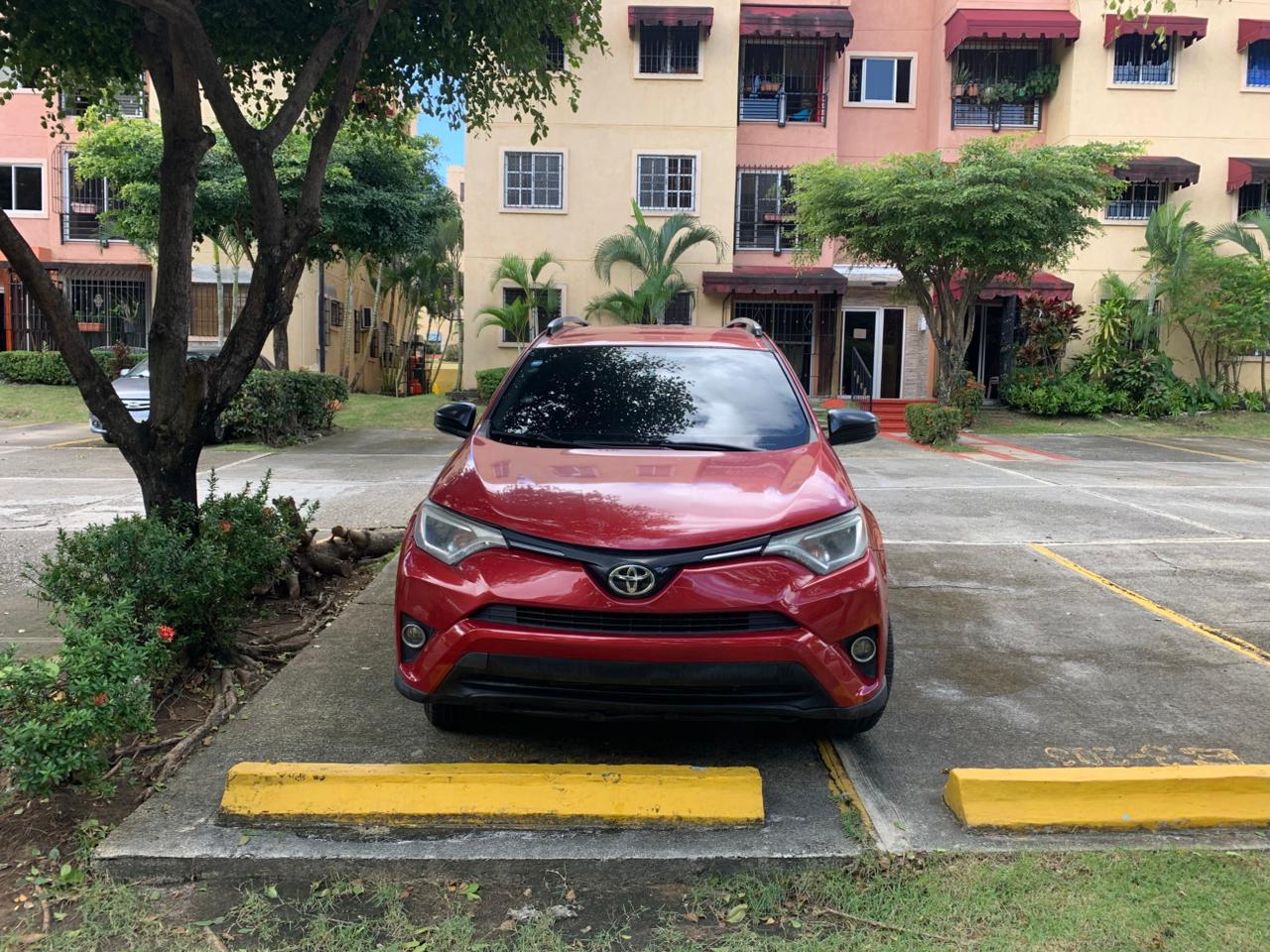 jeepetas y camionetas - Toyota rav4 2017 