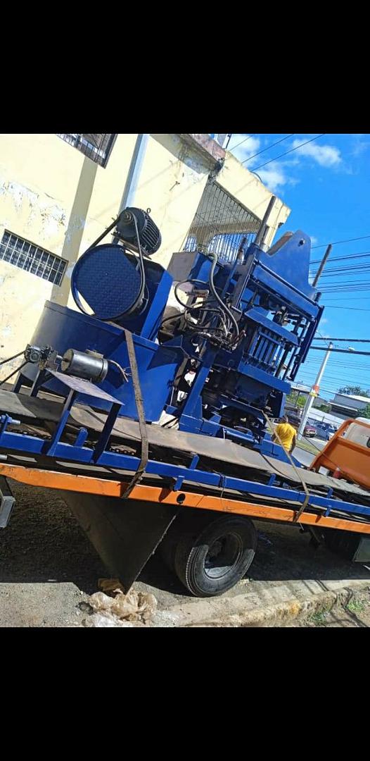 equipos profesionales - MAQUINA DE HACER BLOCK 5