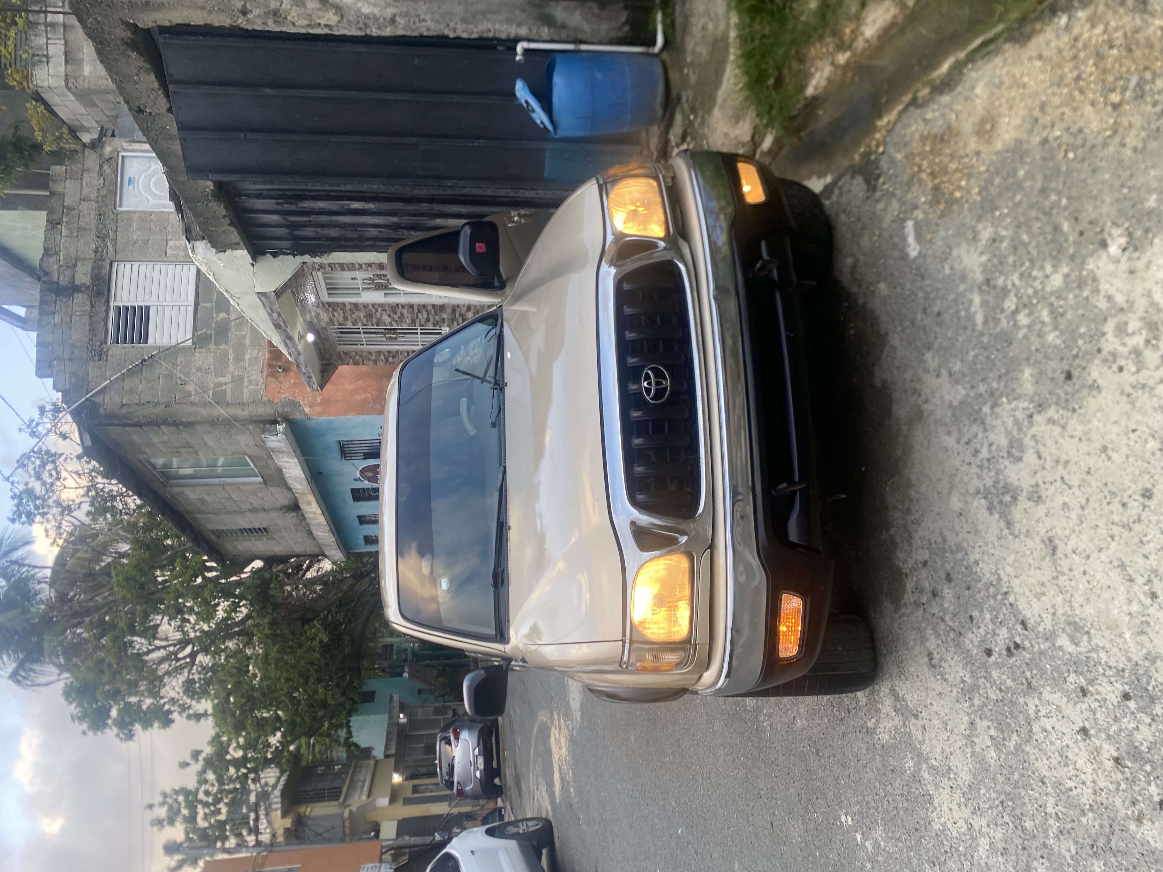 jeepetas y camionetas - Toyota Tacoma  2