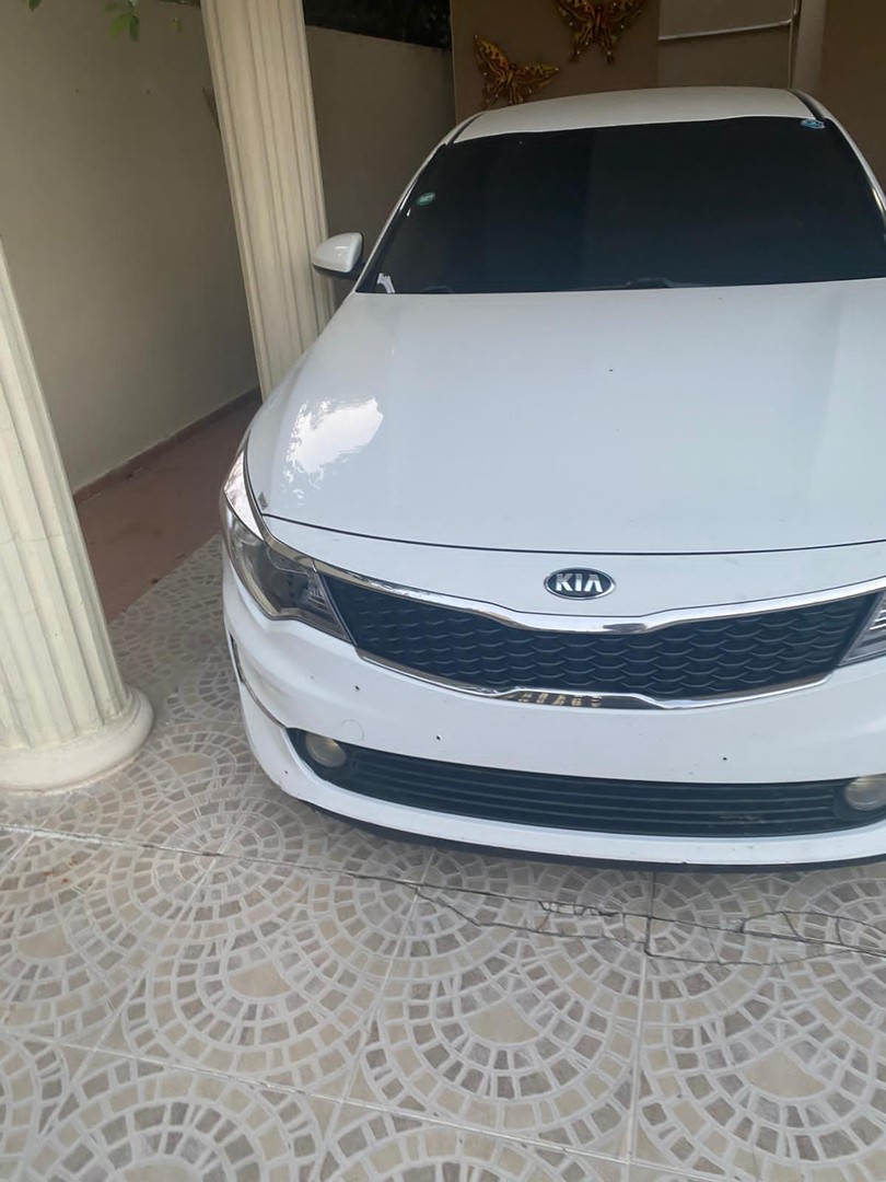 carros - Kia k5 2018  Con 13 227 Milla 
Precio en 680 mil peso  por Motivo de viaje  0