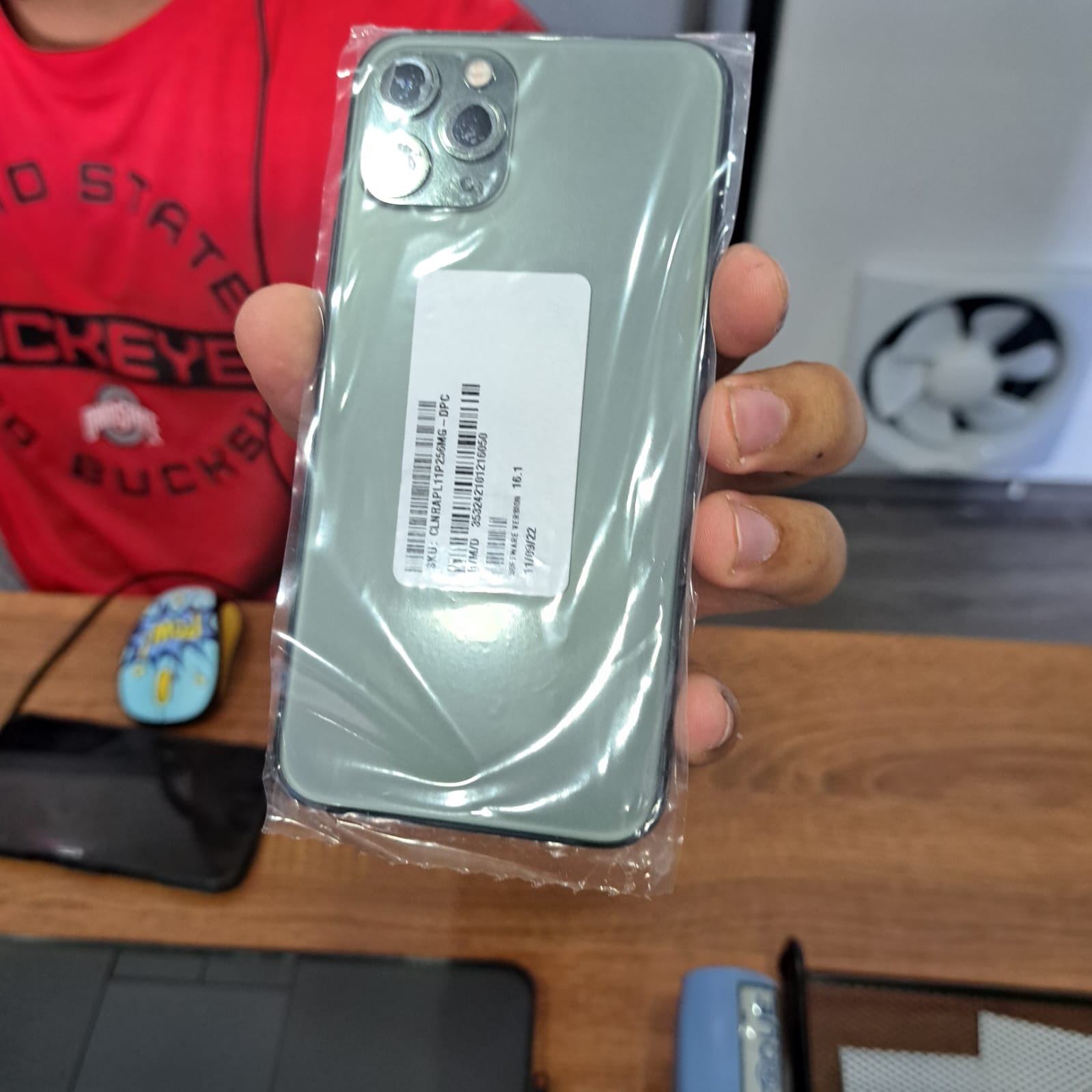 celulares y tabletas - Vendo IPhone 11 Pro de 256 GB  3