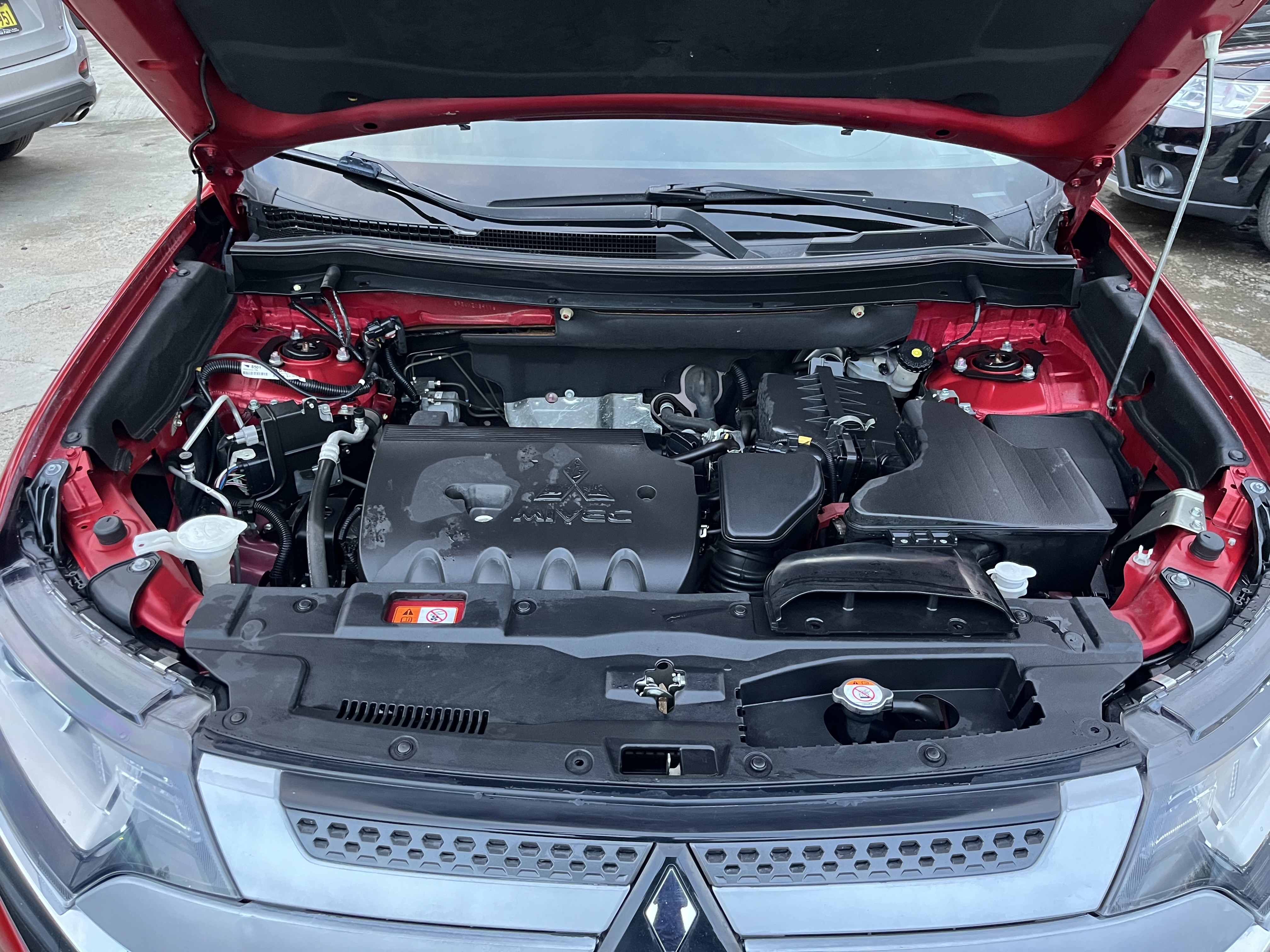 jeepetas y camionetas - Mitsubishi Outlander 2019 SEL
 9