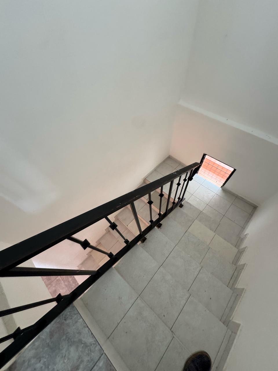 casas - venta de casa de dos niveles en Alma Rosa 2 por el parque Italia Santo Domingo  6