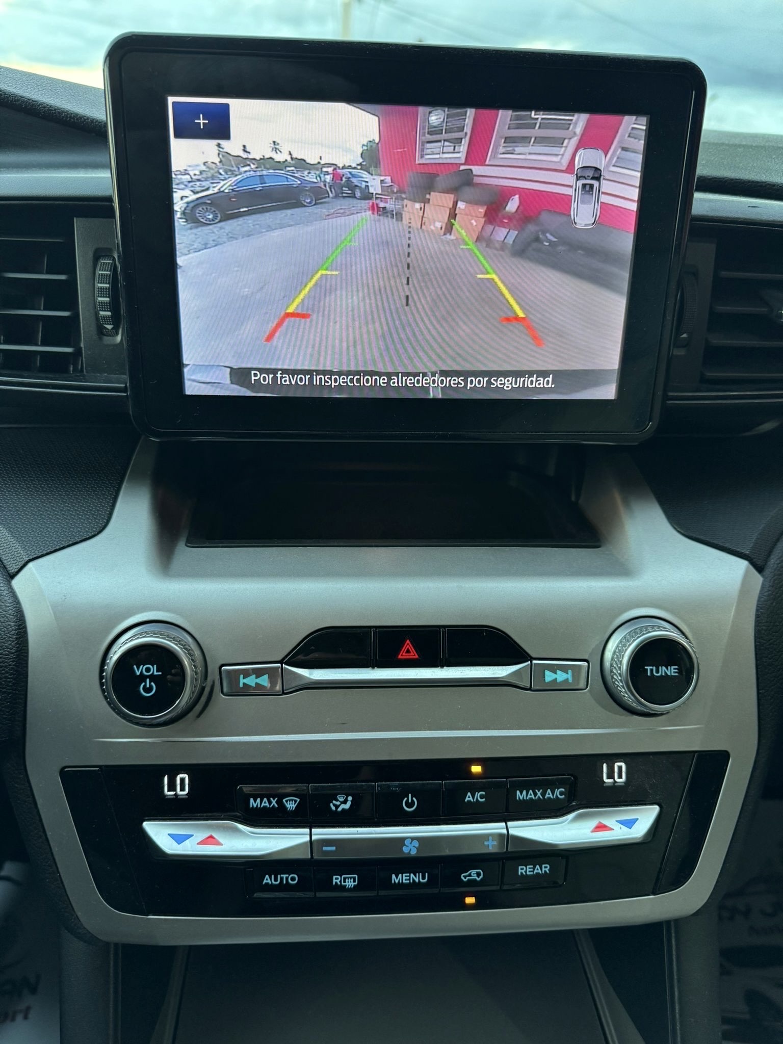 jeepetas y camionetas - Ford explorer XLT 2020
 8