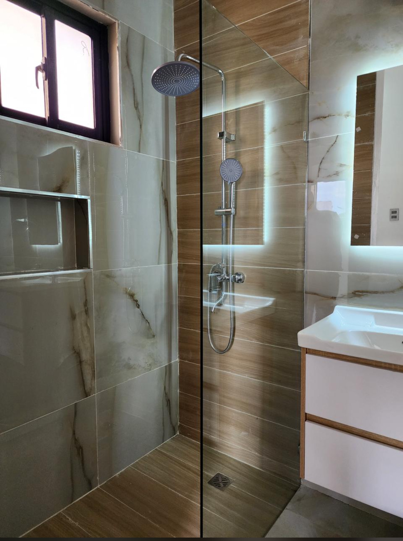 casas - venta de casa de lujo con piscina en la autopista de san isidro Santo Domingo  5