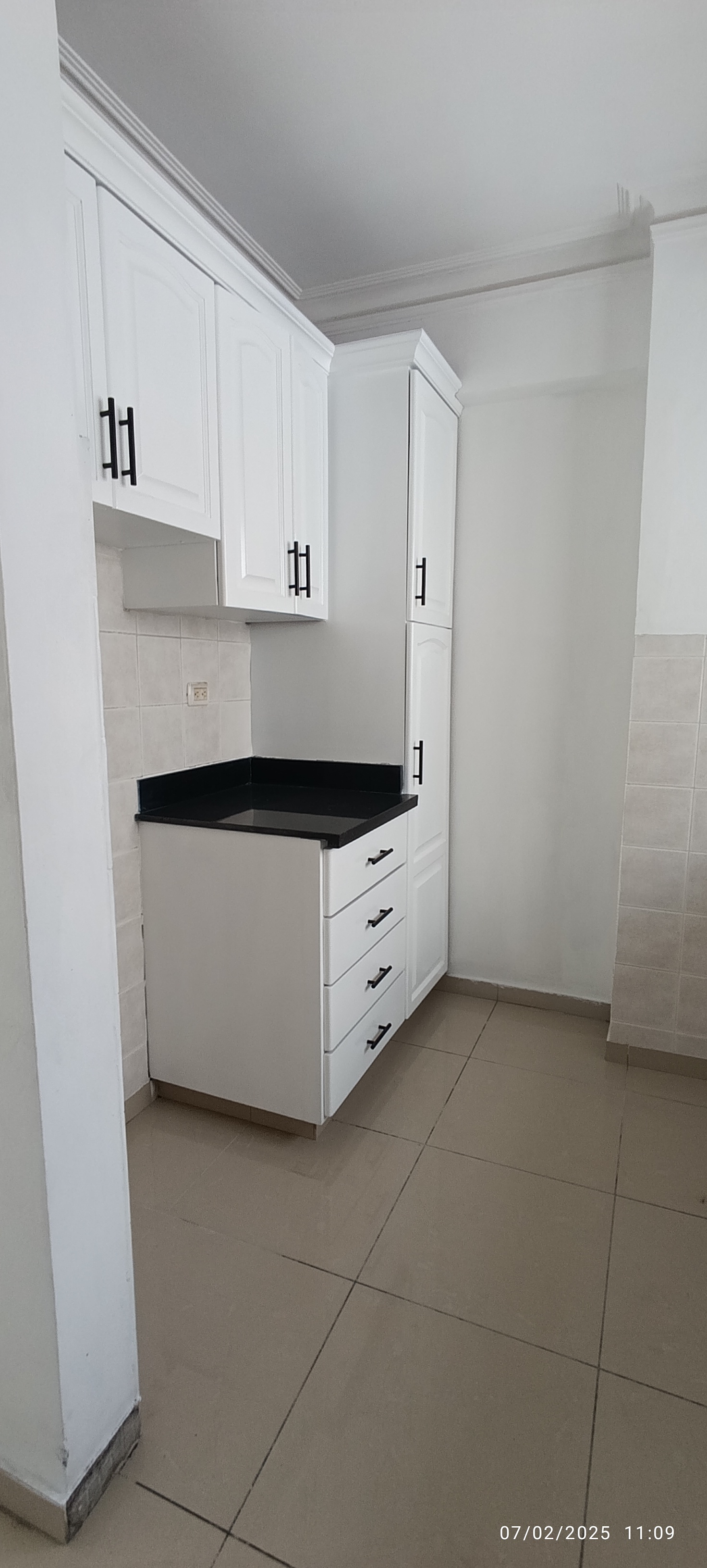 apartamentos - Mirador Norte calle tranquil  con ascensor clásico  impecable, cocina remodelada 1