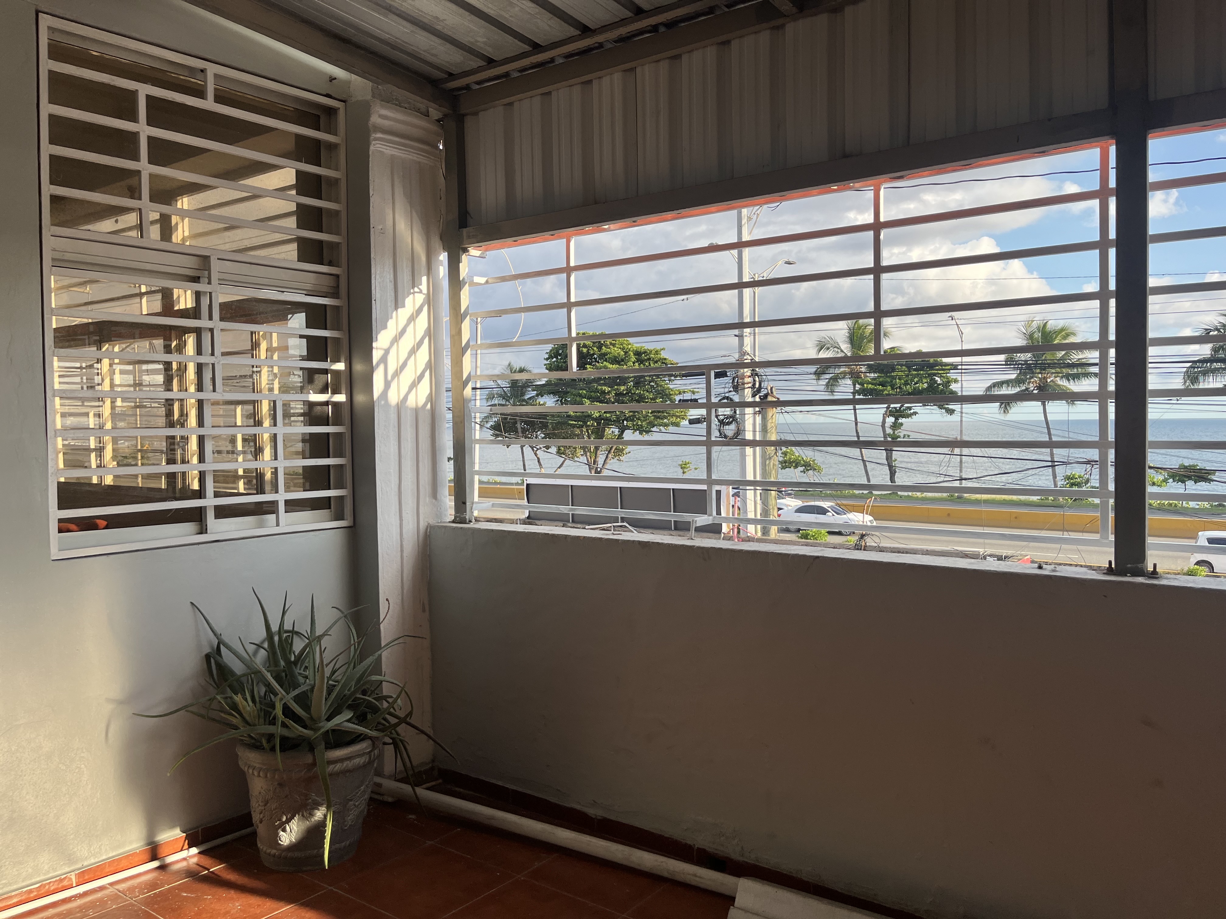 apartamentos - apartamento amplio con vista al mar  1
