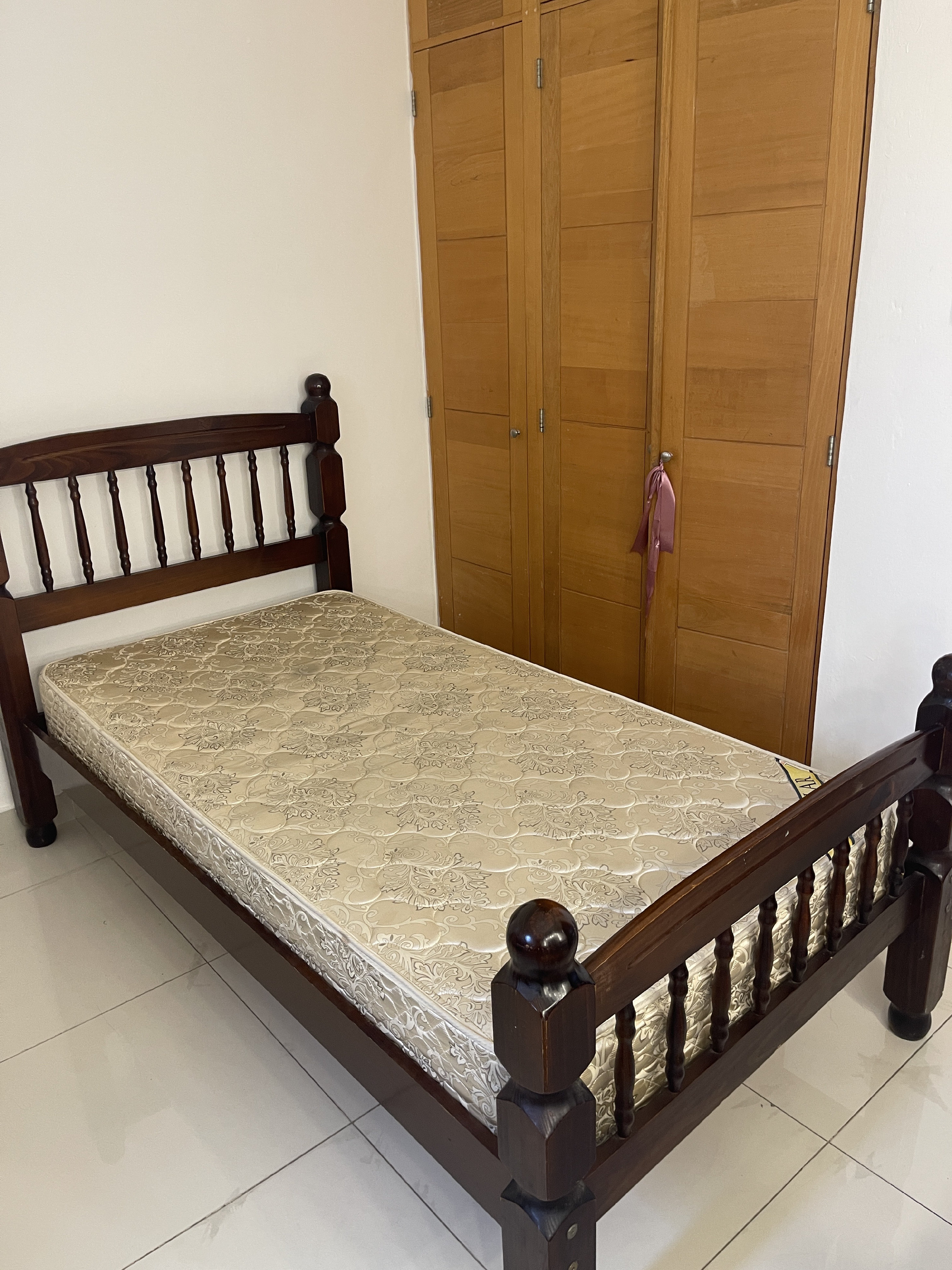 muebles y colchones - Cama (Colchón y Base)  0
