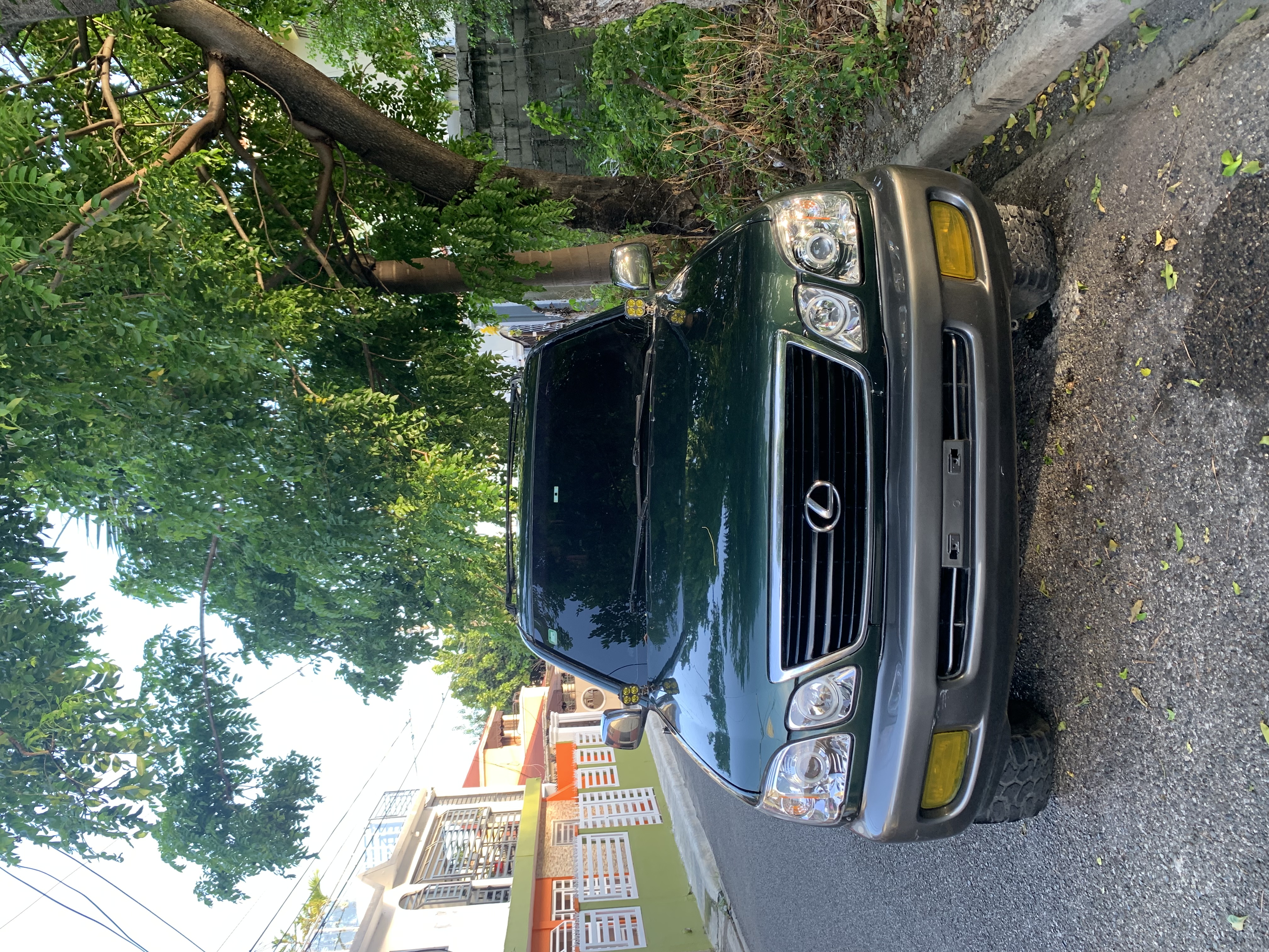 jeepetas y camionetas - Lexus lx470  3