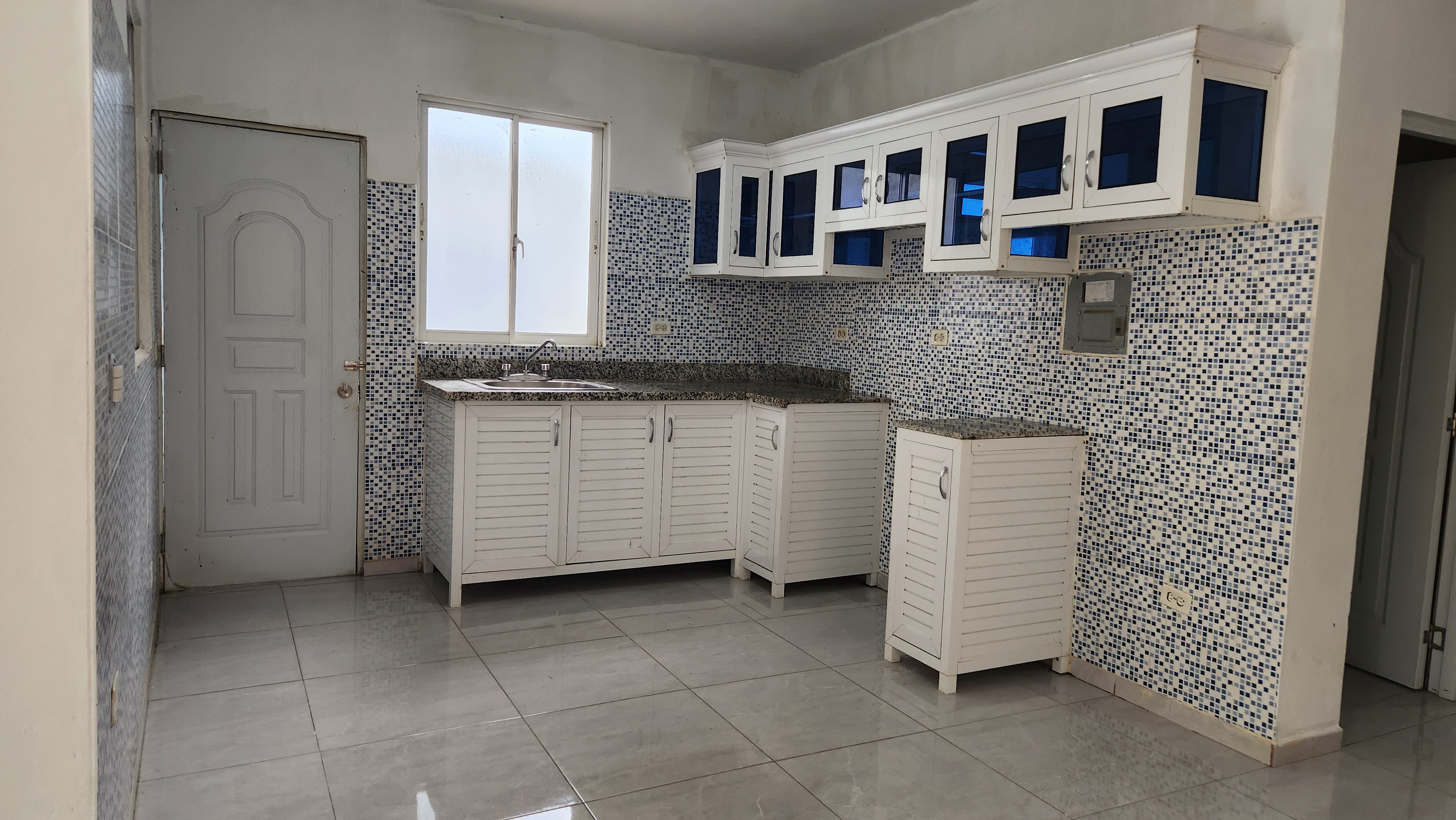 casas - SE ALQUILA CASA EN LA VEGA CUTUPÚ  0