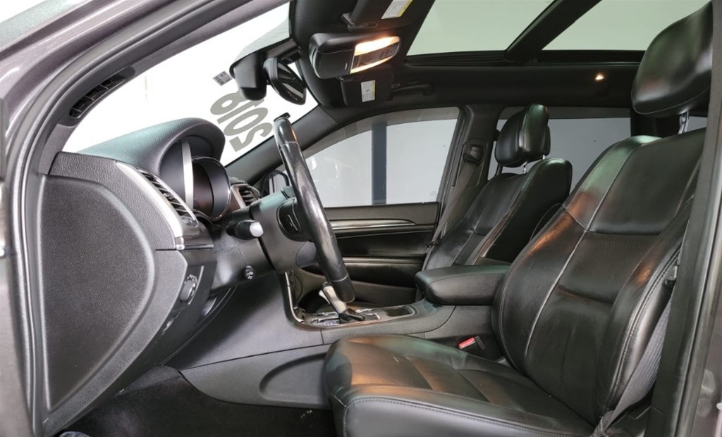 jeepetas y camionetas - JEEP GRAND CHEROKEE LIMITED 2018 OPORTUNIDAD 3