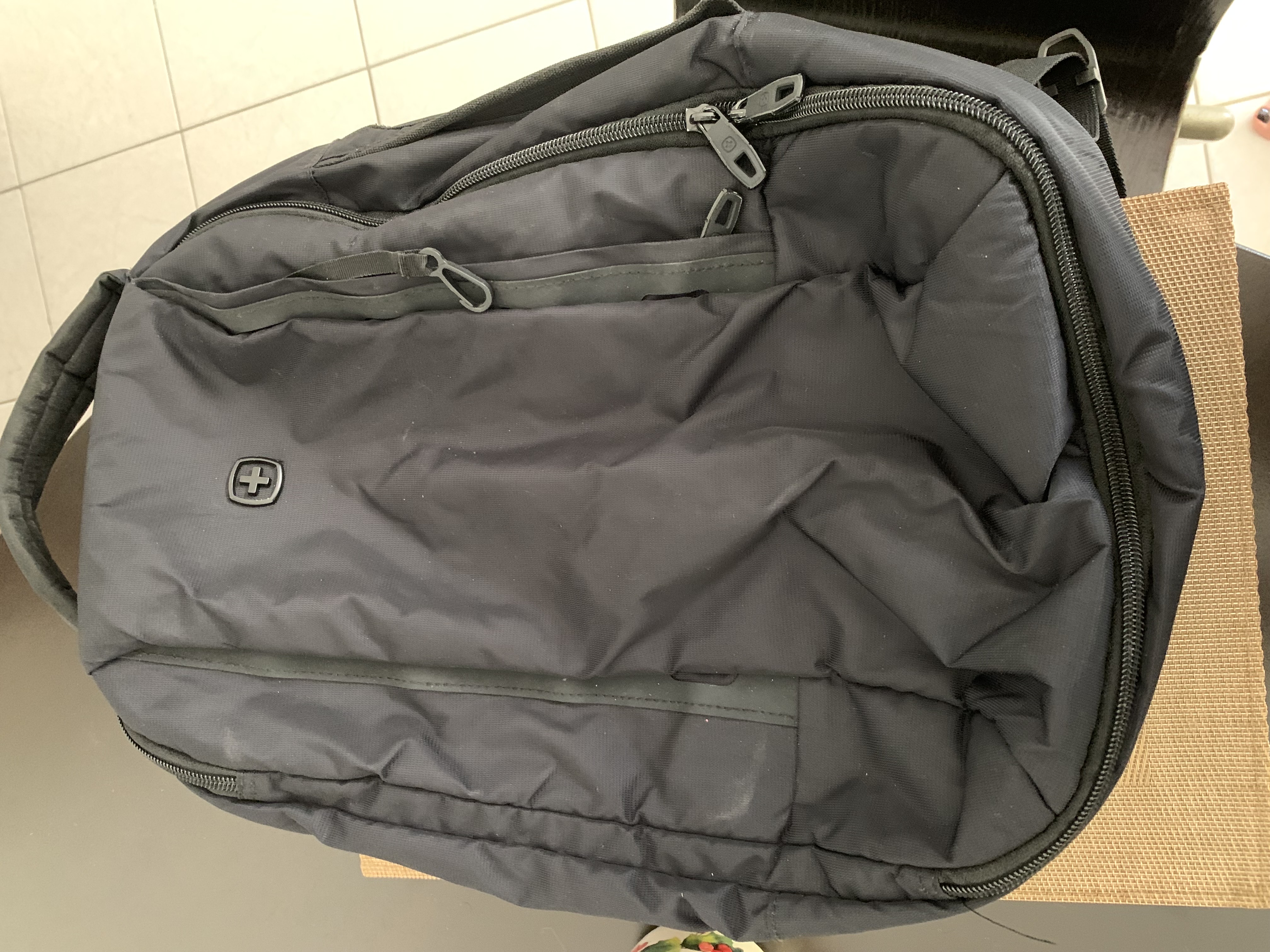 accesorios - De vuelta a clases! Mochila Swiss Gear, Lonchera Built, Cartera y Termo 4