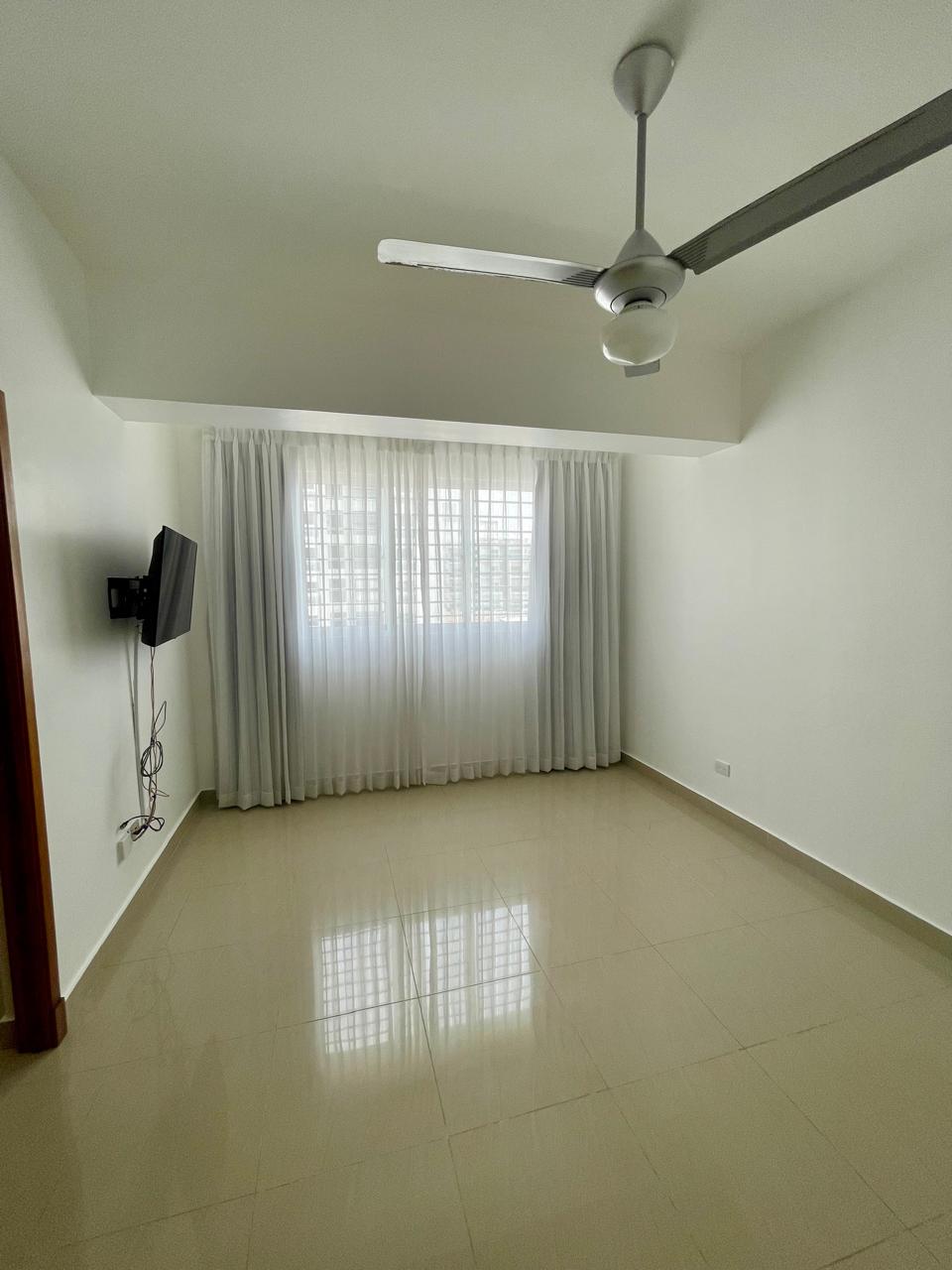 apartamentos - Apartamento en venta en Evaristo Morales  3