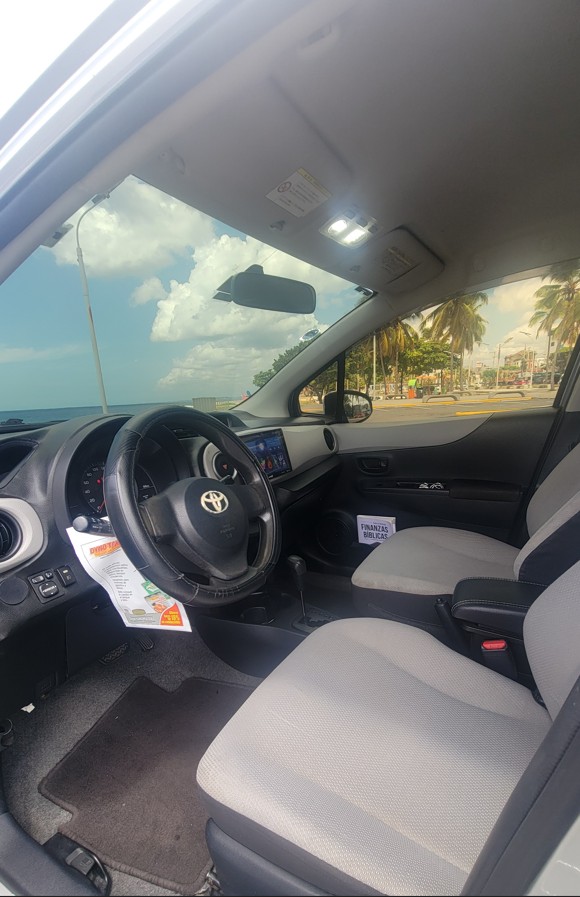 carros - Toyota Vitz 2011 en venta (Caja Nueva) 5