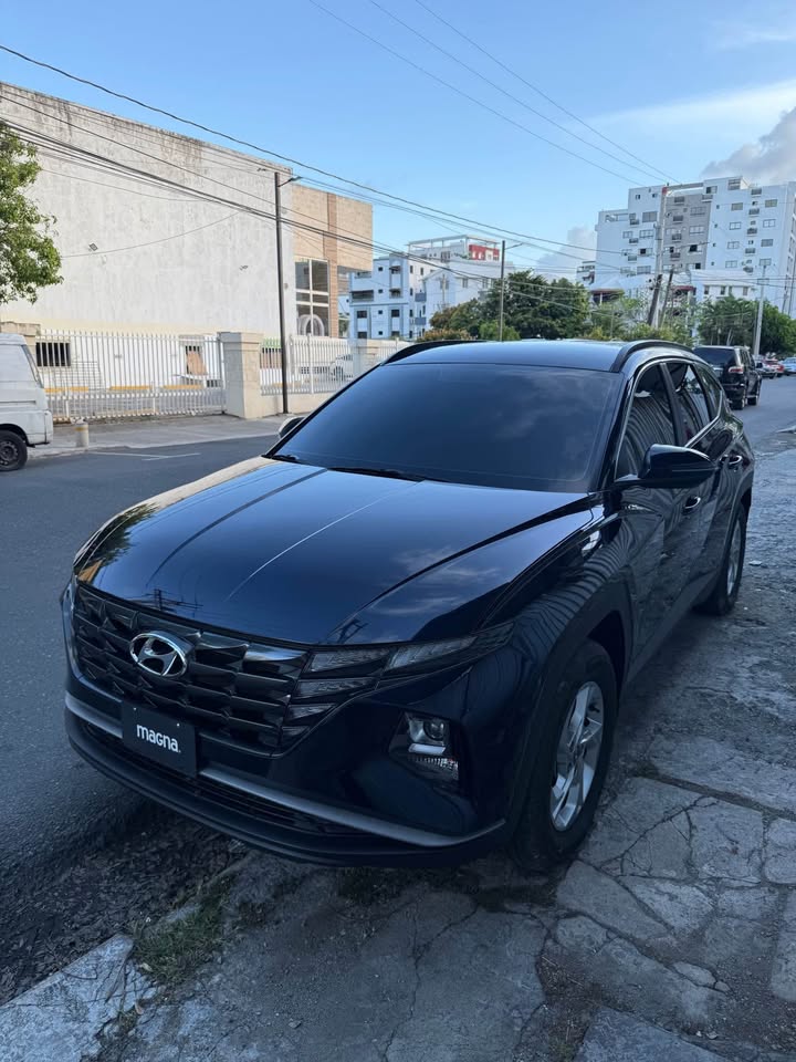 jeepetas y camionetas - Vehículo Hyundai Tucson SE 2023  0