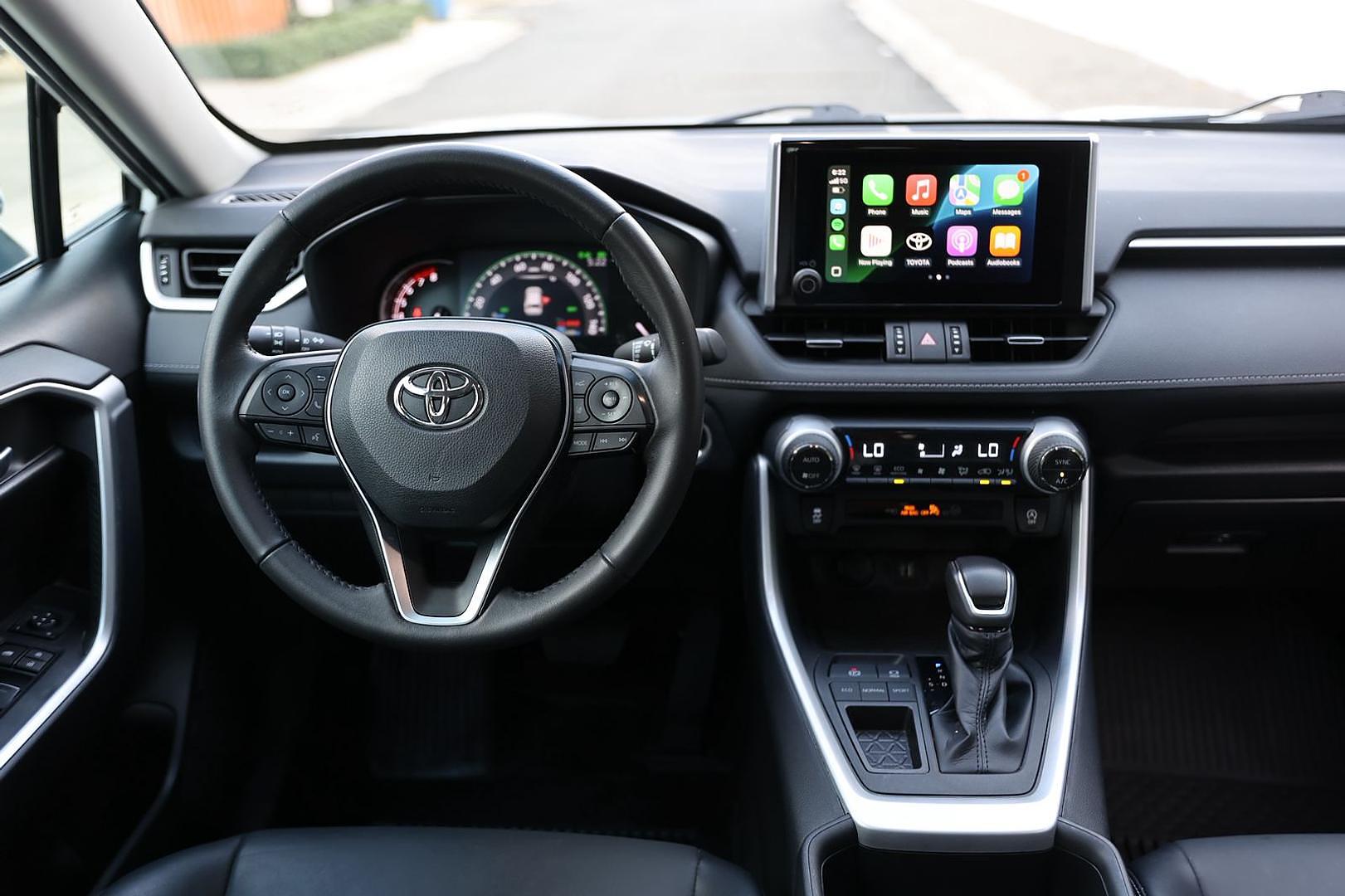 jeepetas y camionetas - Toyota RAV4 XLE premium 2023 7