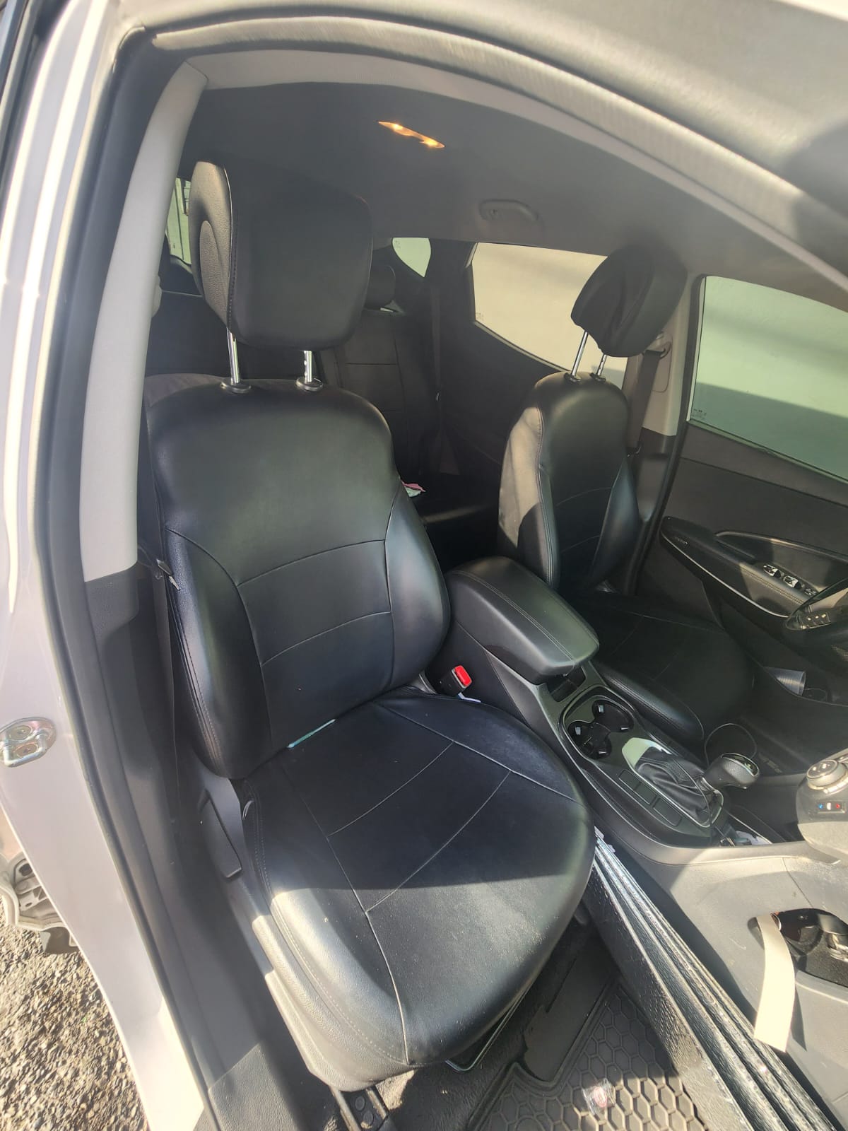 jeepetas y camionetas - DE OPORTUNIDAD vendo Santa Fe 2018 motor Dohc  Único Dueño. Precio negociable 3