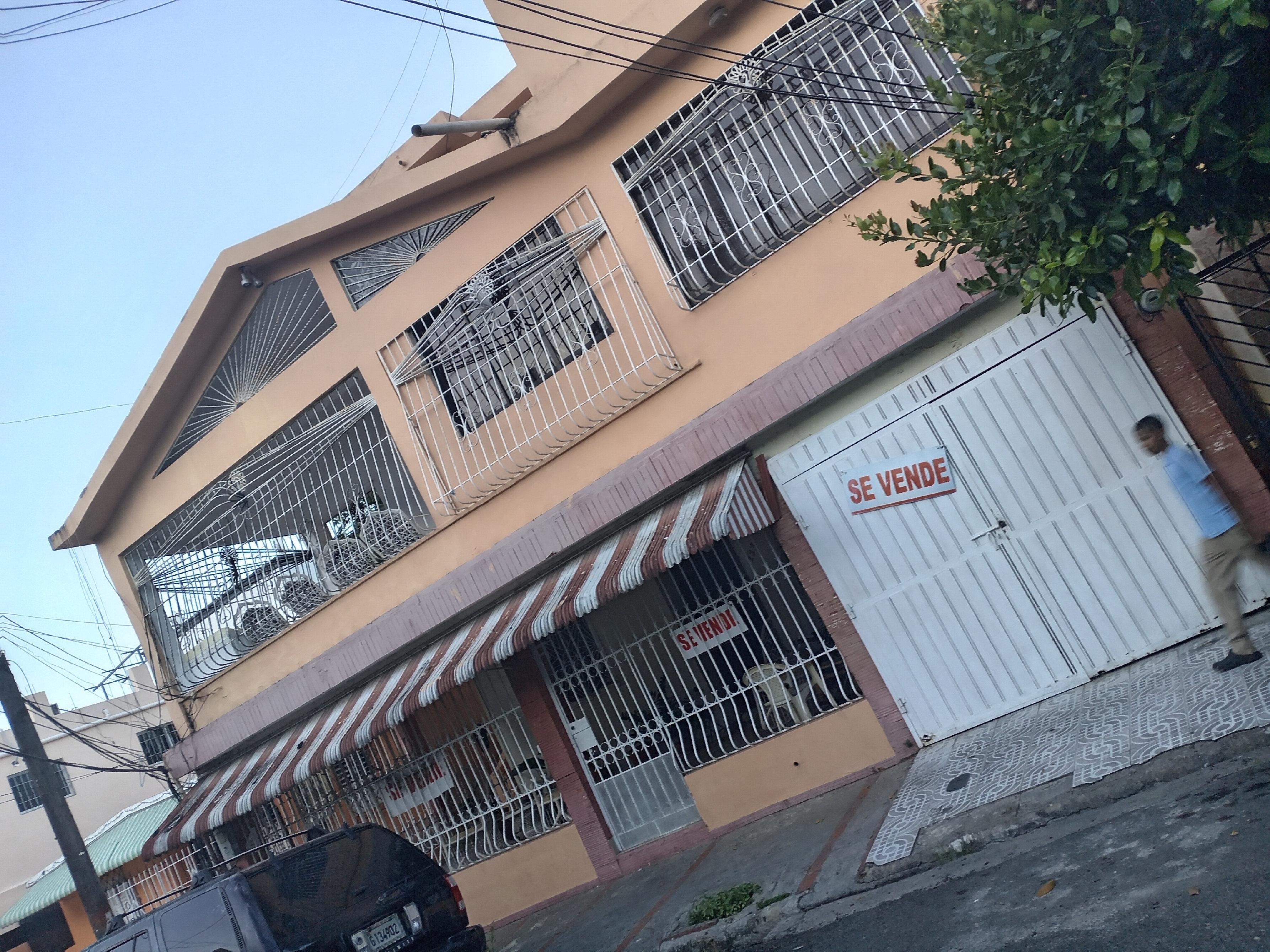 casas - Casa 3 niveles, aptos en 2do y 3er nivel, excelente inversión  2
