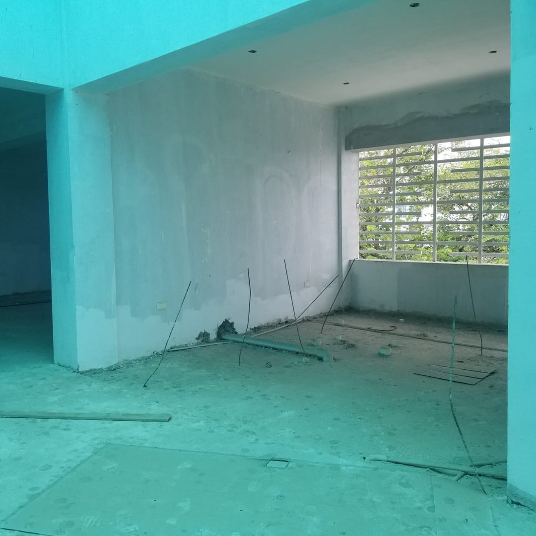 oficinas y locales comerciales - Alquiler de local comercial en excelente zona del Millon 5