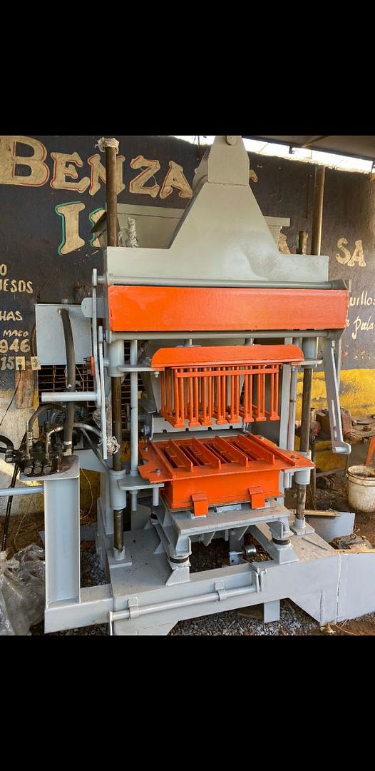 equipos profesionales - MAQUINA DE HACER BLOCK 6