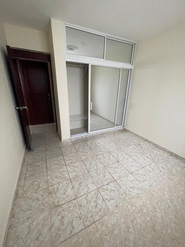 casas - Casa de Venta en Gurabo 2