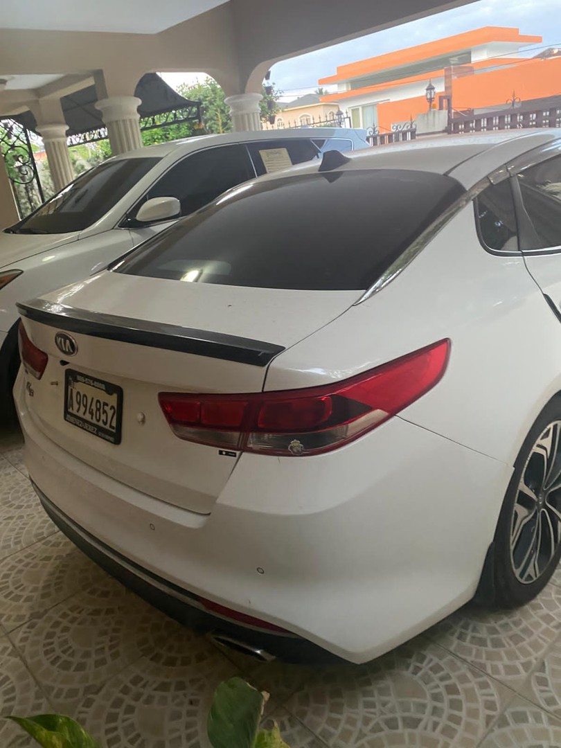 carros - Kia k5 2018  Con 13 227 Milla 
Precio en 680 mil peso  por Motivo de viaje  1