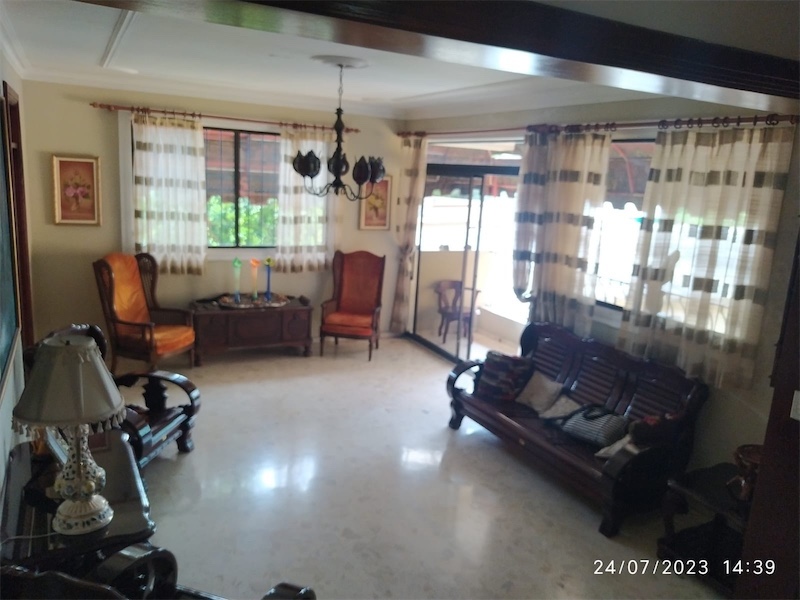 casas - Venta de casa en arroyo hondo 2 con piscina Distrito Nacional 3
