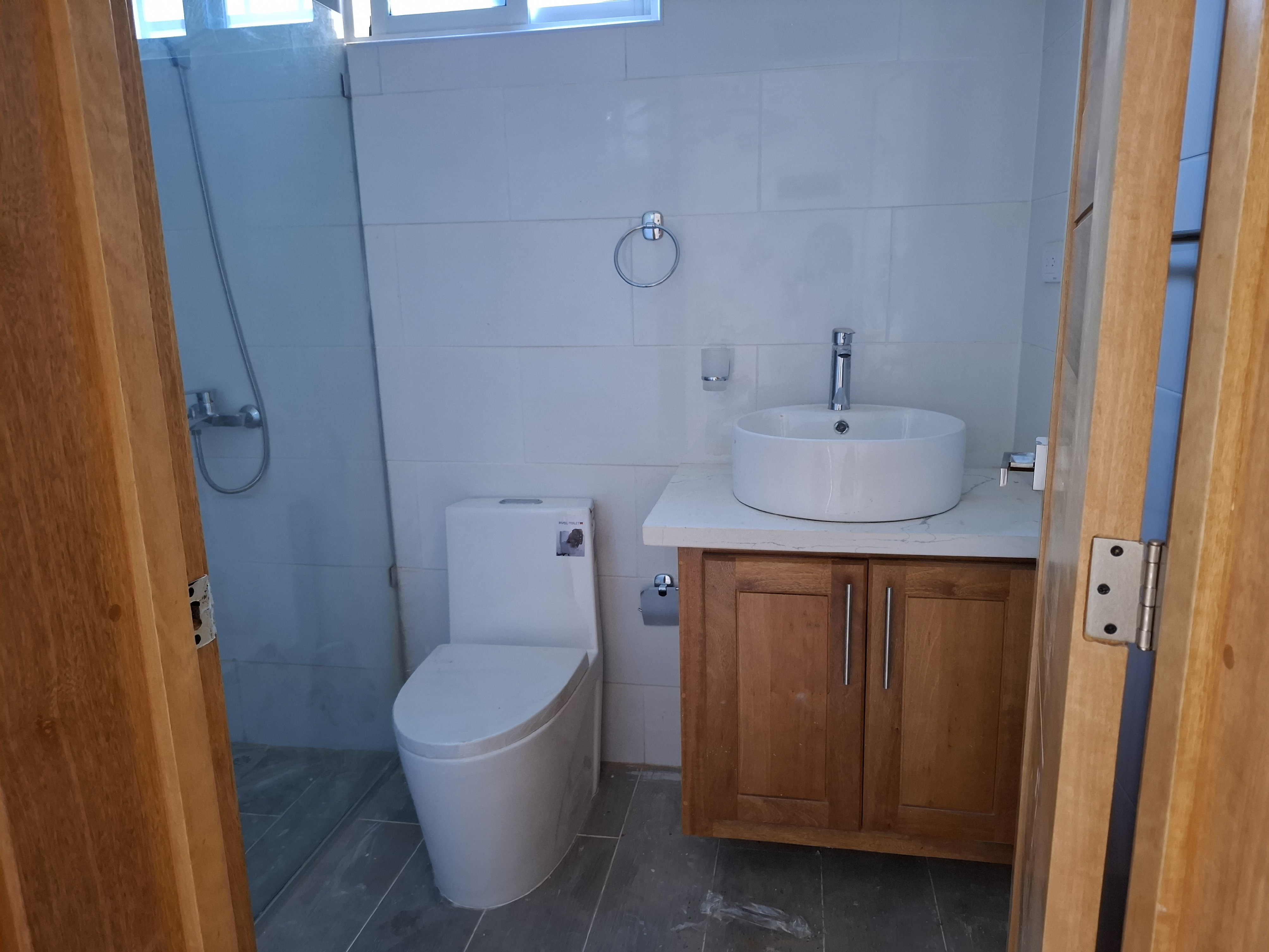 casas - Amplia y acogedora casa con piscina lista para mudarse en lugar tranquilo  3