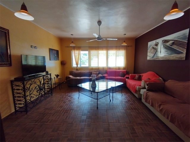 casas vacacionales y villas - ▶️Se Vende Casa Tipo Villa de 2 Niveles con Piscina en Boca Chica📍🏡🌴☀️3000mts 4