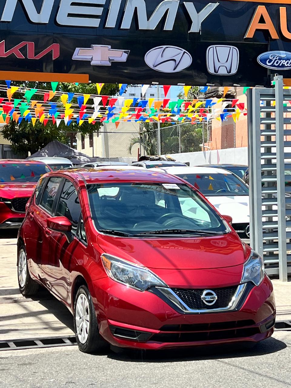 carros - Oportunidad Nissan Versa SV 2019 9