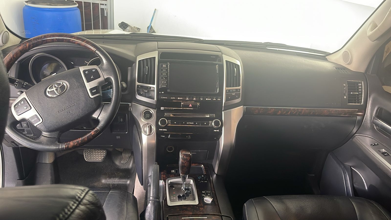 jeepetas y camionetas - TOYOTA LAND CRUISER 2015 5