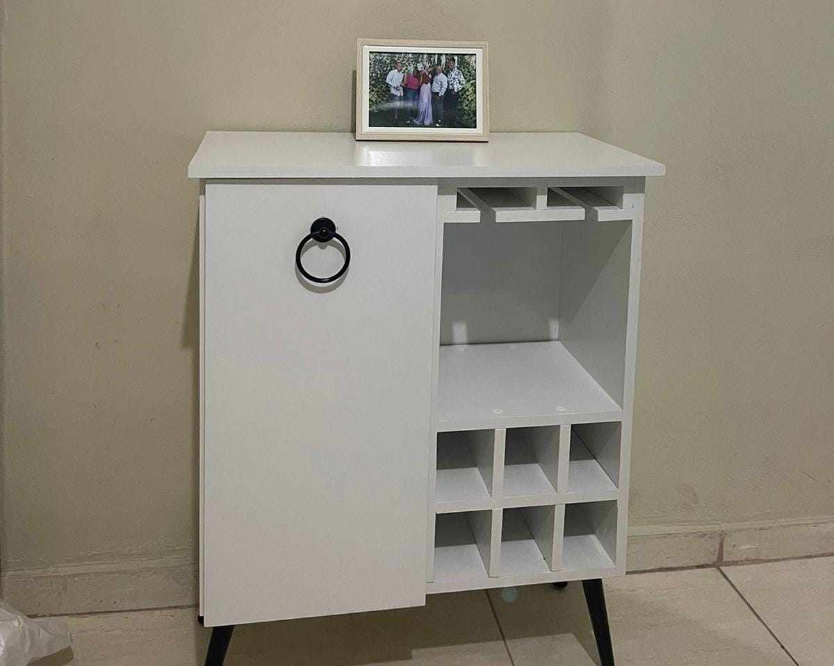 muebles y colchones - Credenza moderna con vinera varios tamaños  4