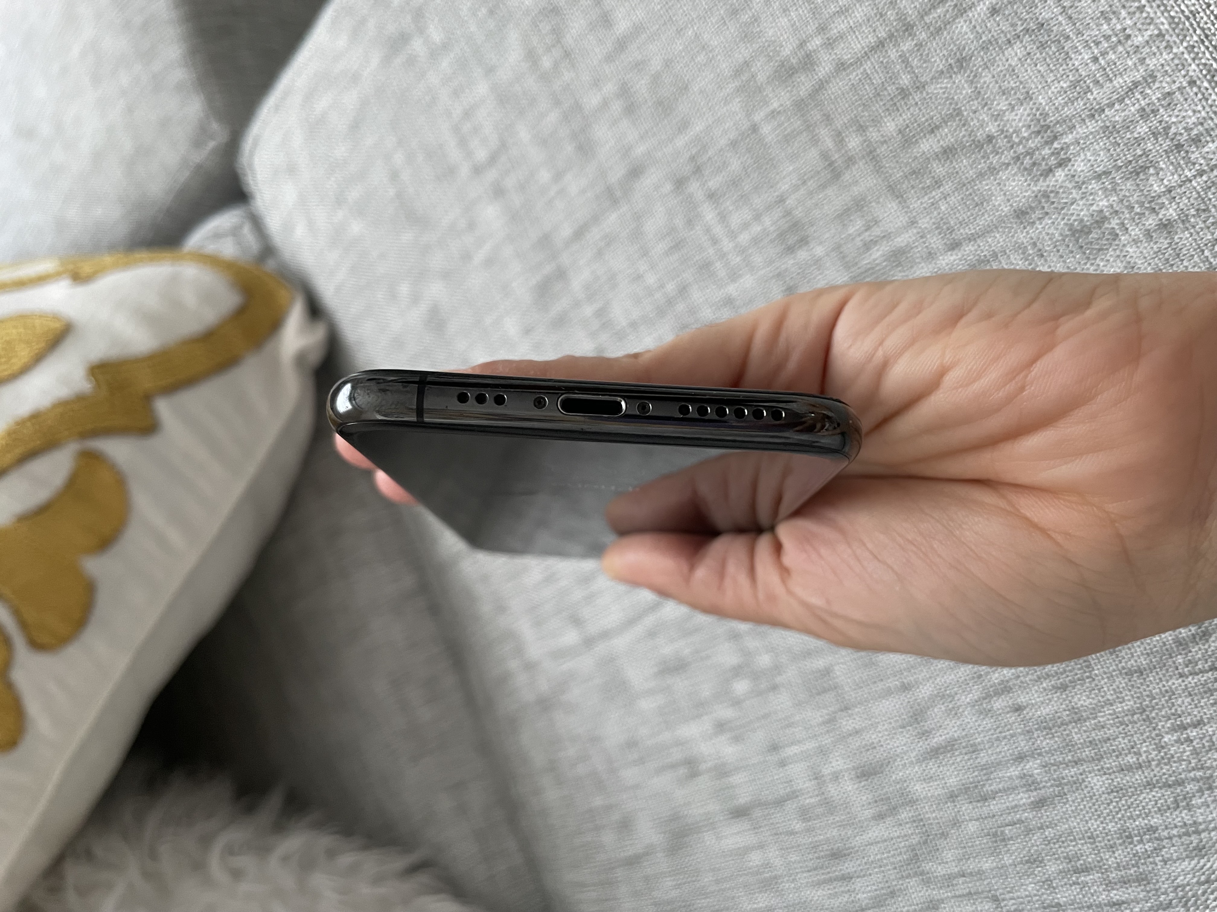 celulares y tabletas - iPhone XS 64 GB – Buen estado, sin reparaciones – RD$10,000 negociable 4