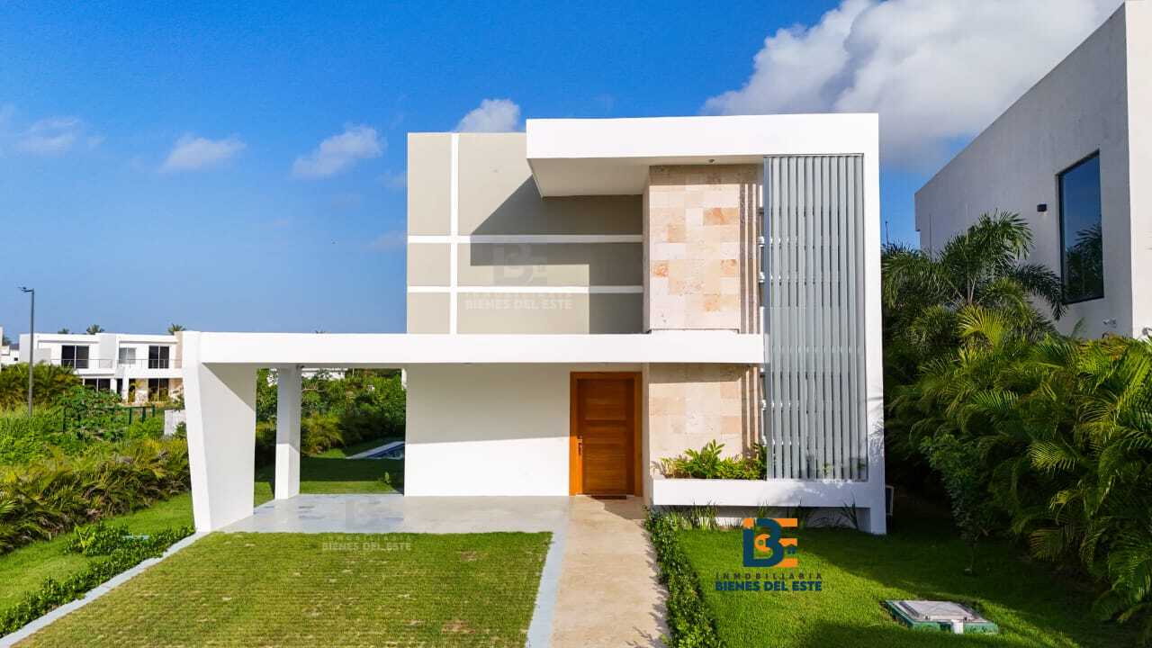 casas vacacionales y villas - VENDO Hermosa Villa Exclusiva, Playa Nueva Romana. 0