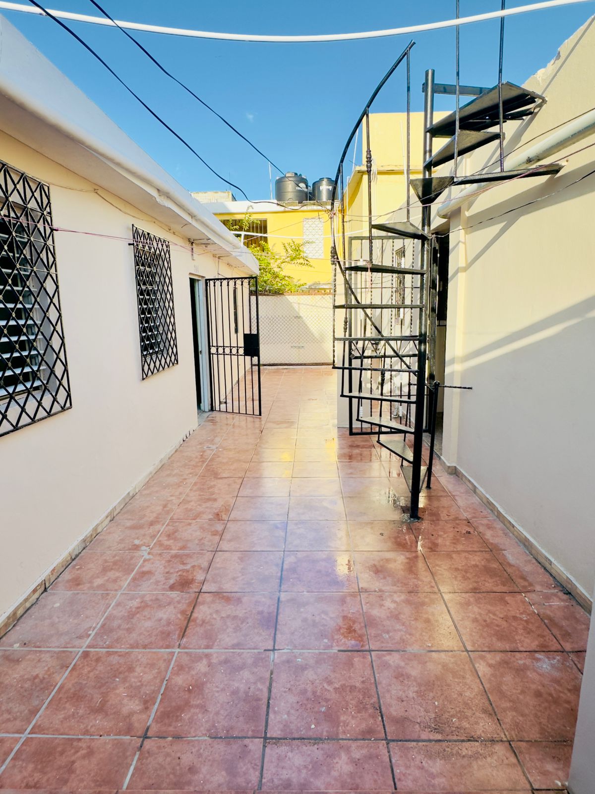 otros inmuebles - VENDO PROPIEDAD EXCELENTE PARA NEGOCIO 3