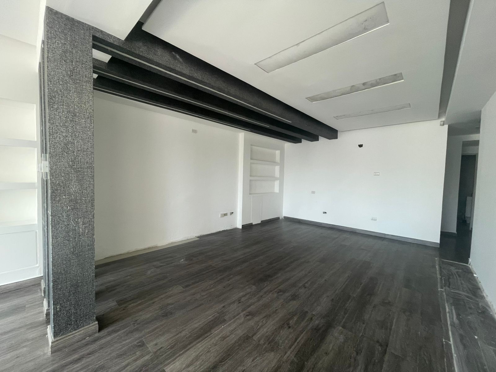 oficinas y locales comerciales - Alquiler céntrico local en Bella vista 5