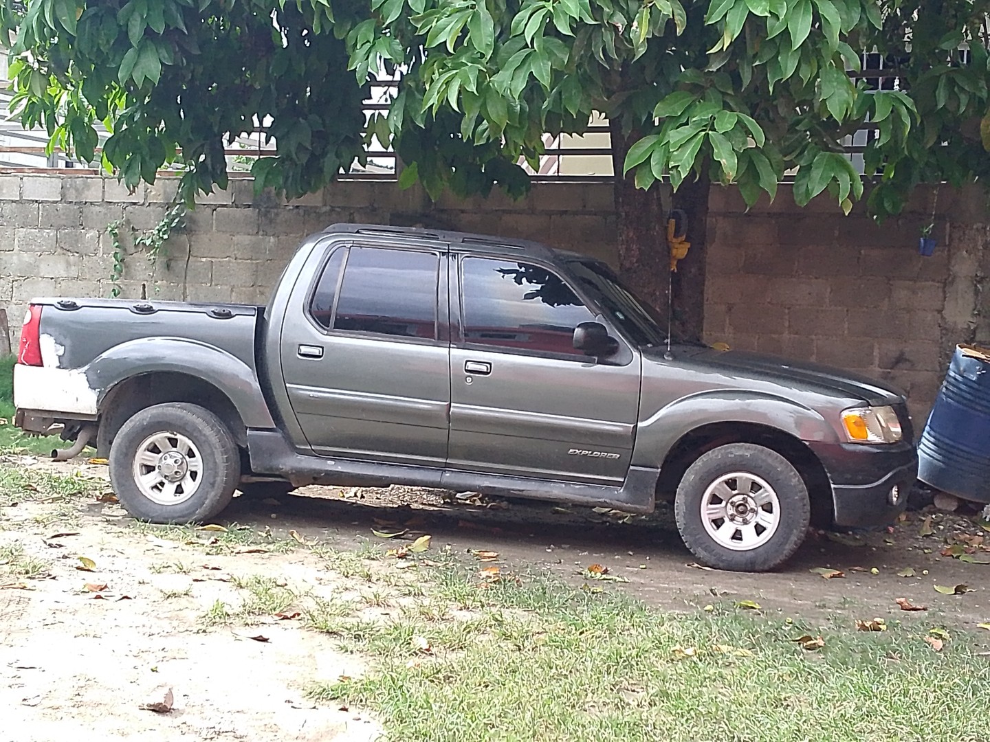 jeepetas y camionetas - Guagua Ford Explorer  0