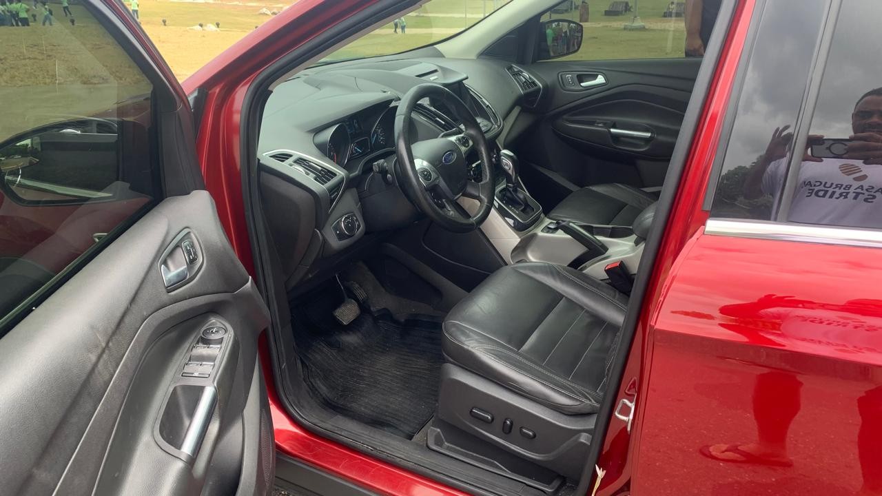 jeepetas y camionetas - Ford Escape 2013. SEL Ecoboost. 4WD 5