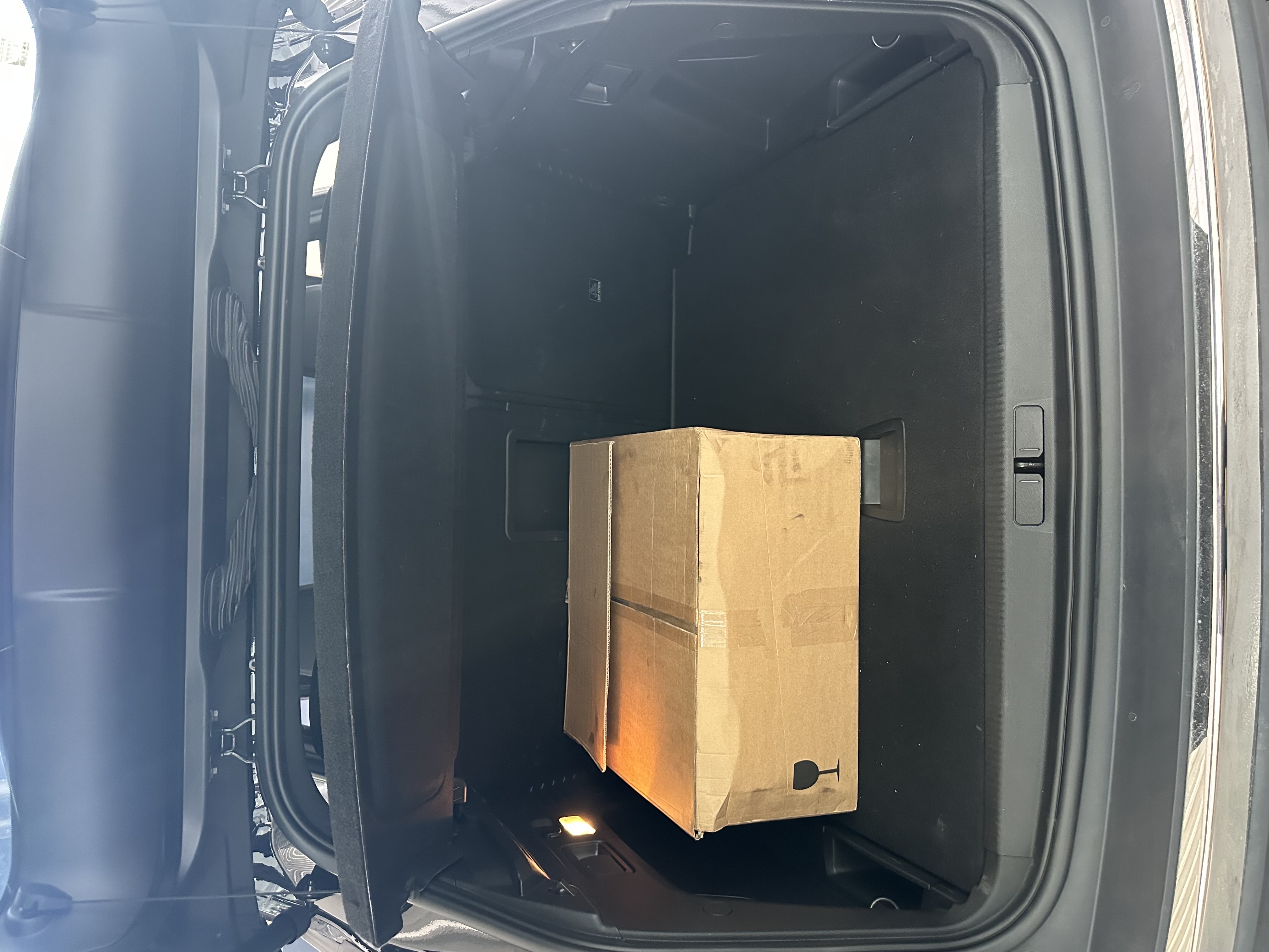 jeepetas y camionetas - Se Vende Peugeot 3008 2024 GtLine  - Único Dueño 6