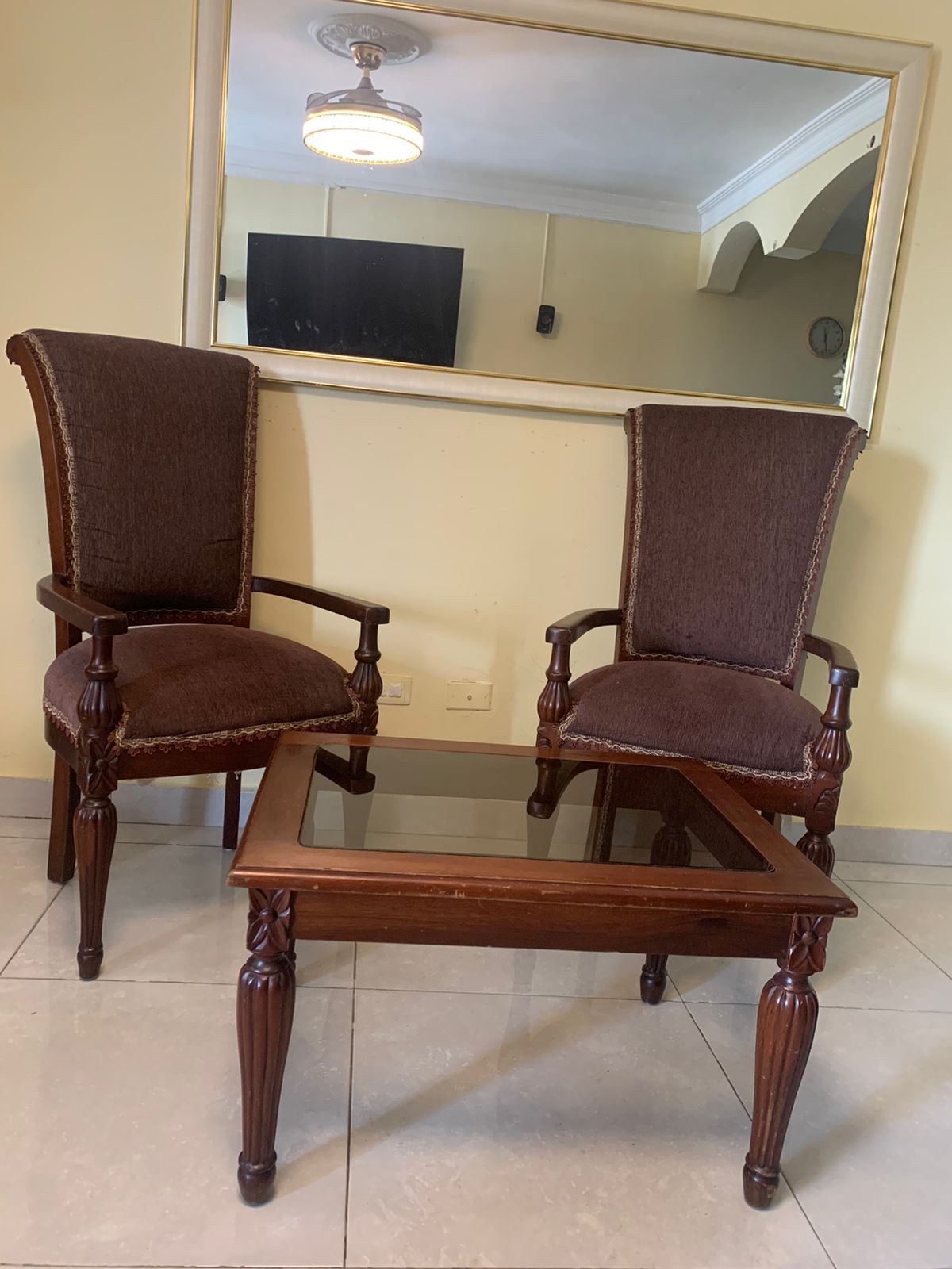 muebles y colchones - Butacas y mesa (100% CAOBA.) $5,000 (NEGOCIABLE) 1