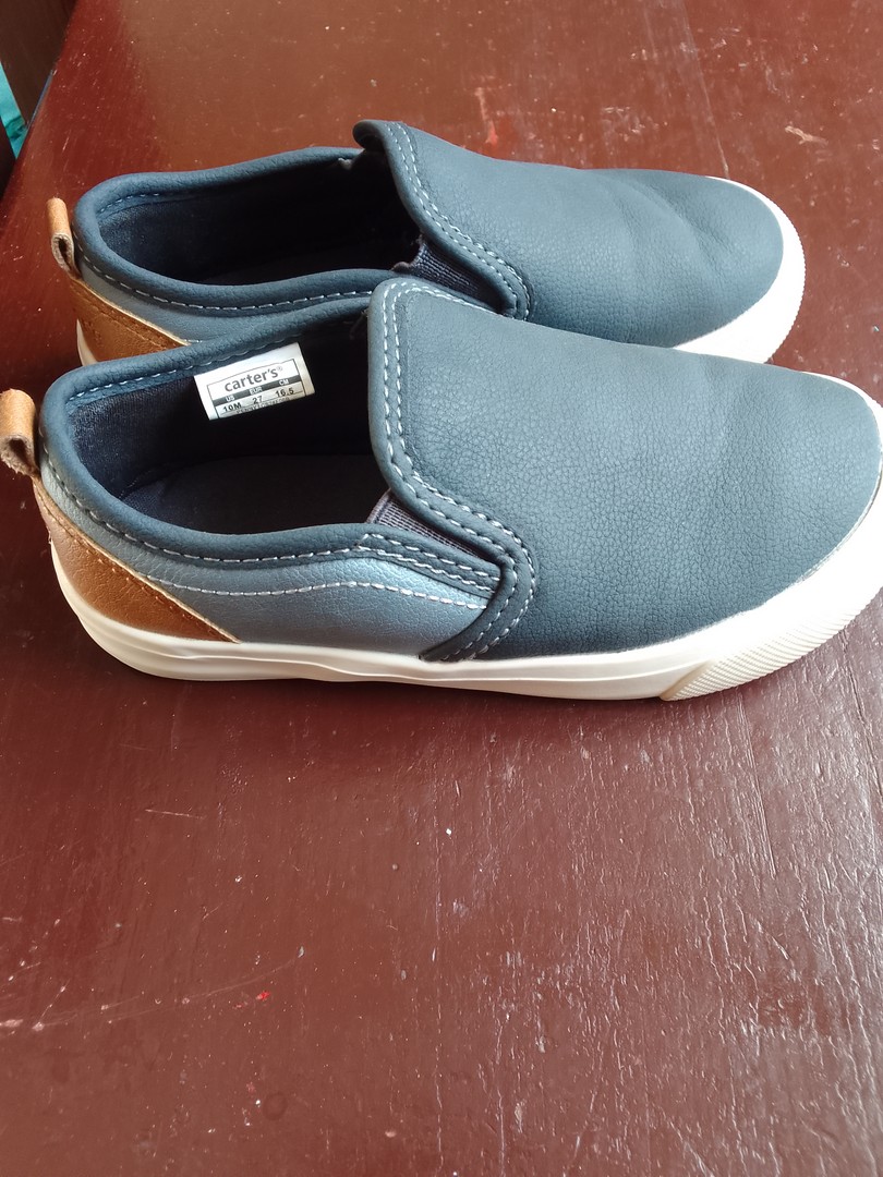 ropa y zapatos - Zapatos casi nuevos para niños de 4 a 6 años 1