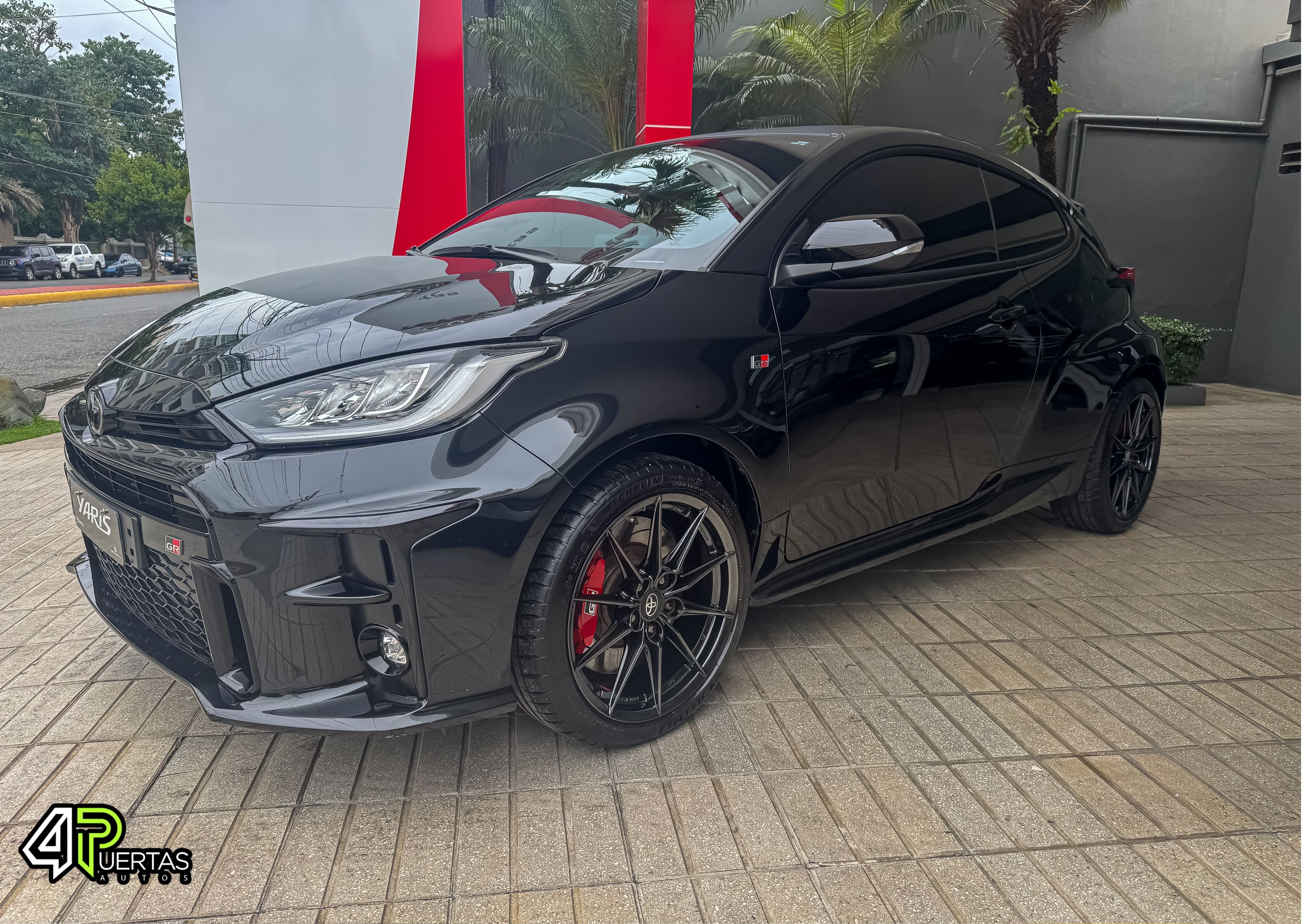 carros - TOYOTA YARIS GR