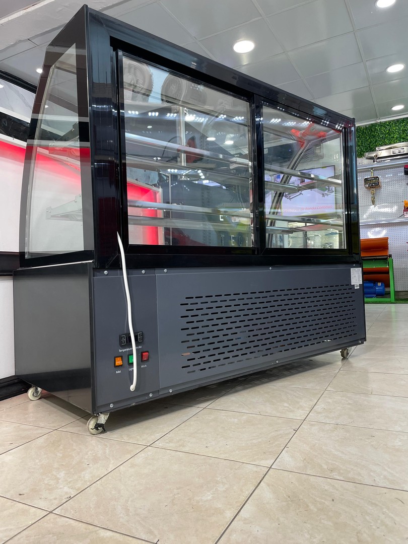 equipos profesionales - Vitrina exhibidora fria mostrador nevera refrigerador para postre alimento frios 3