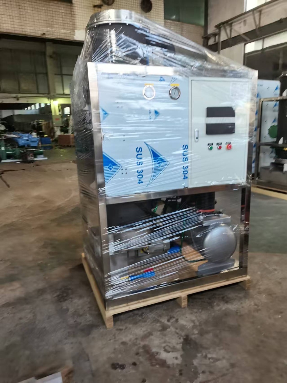 construccion e industrial - Máquina de fabricación de Hielo 2,250 libras  5