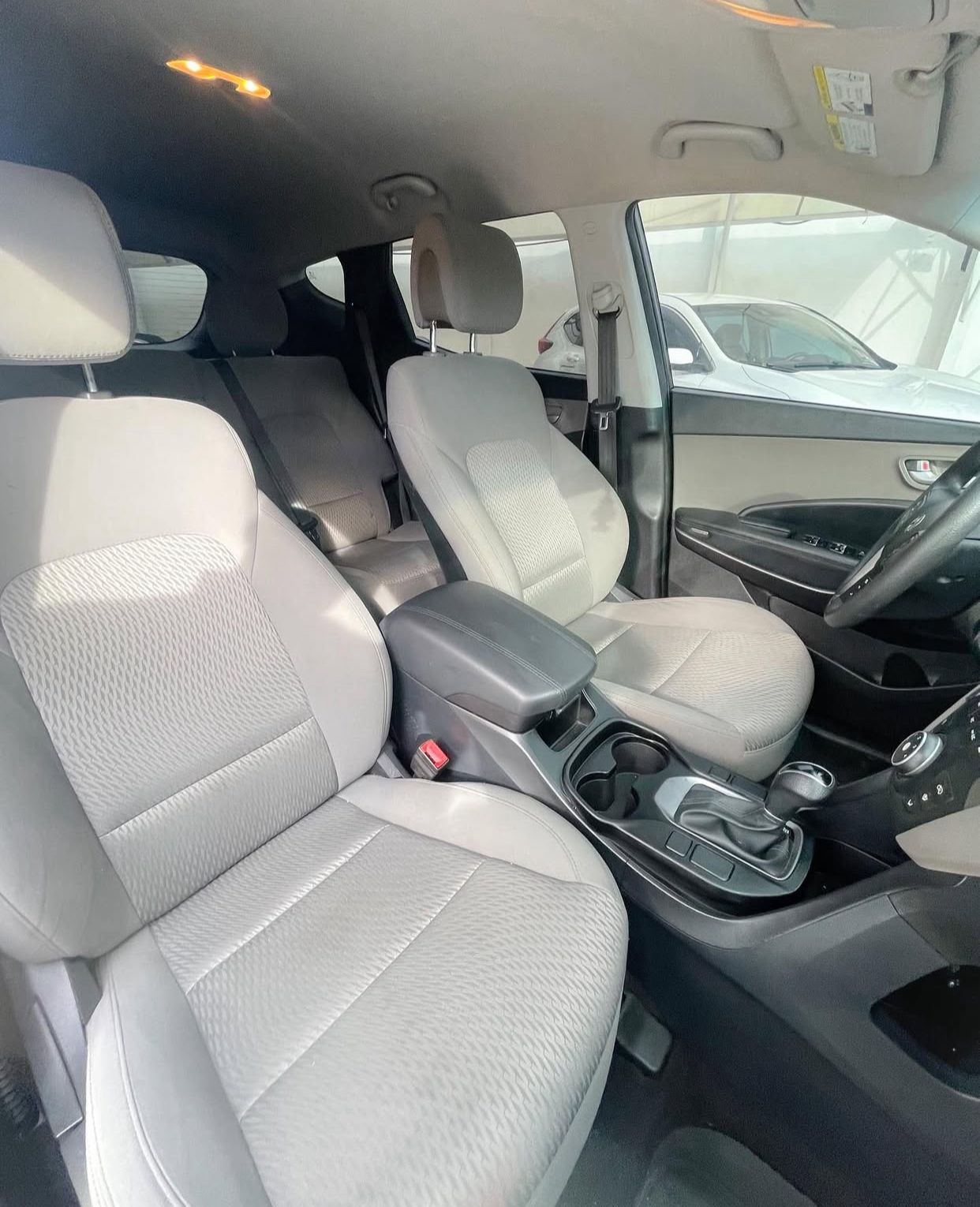 jeepetas y camionetas - 2017 Hyundai Santa fe sport 4X4 950 Neg. 5